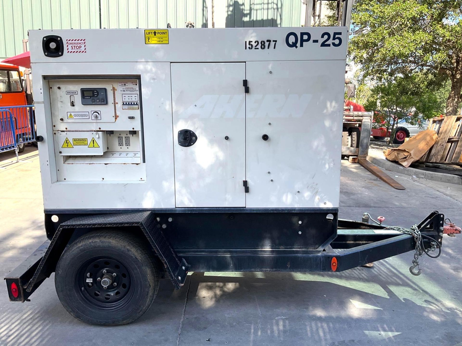 2015 SWP HANCO QP-25 GENERATOR MODEL 20RSTH66DWLP/R, DIESEL, PERKINS ENGINE, TRAILER MOUNTED, PHASE - Image 3 of 21