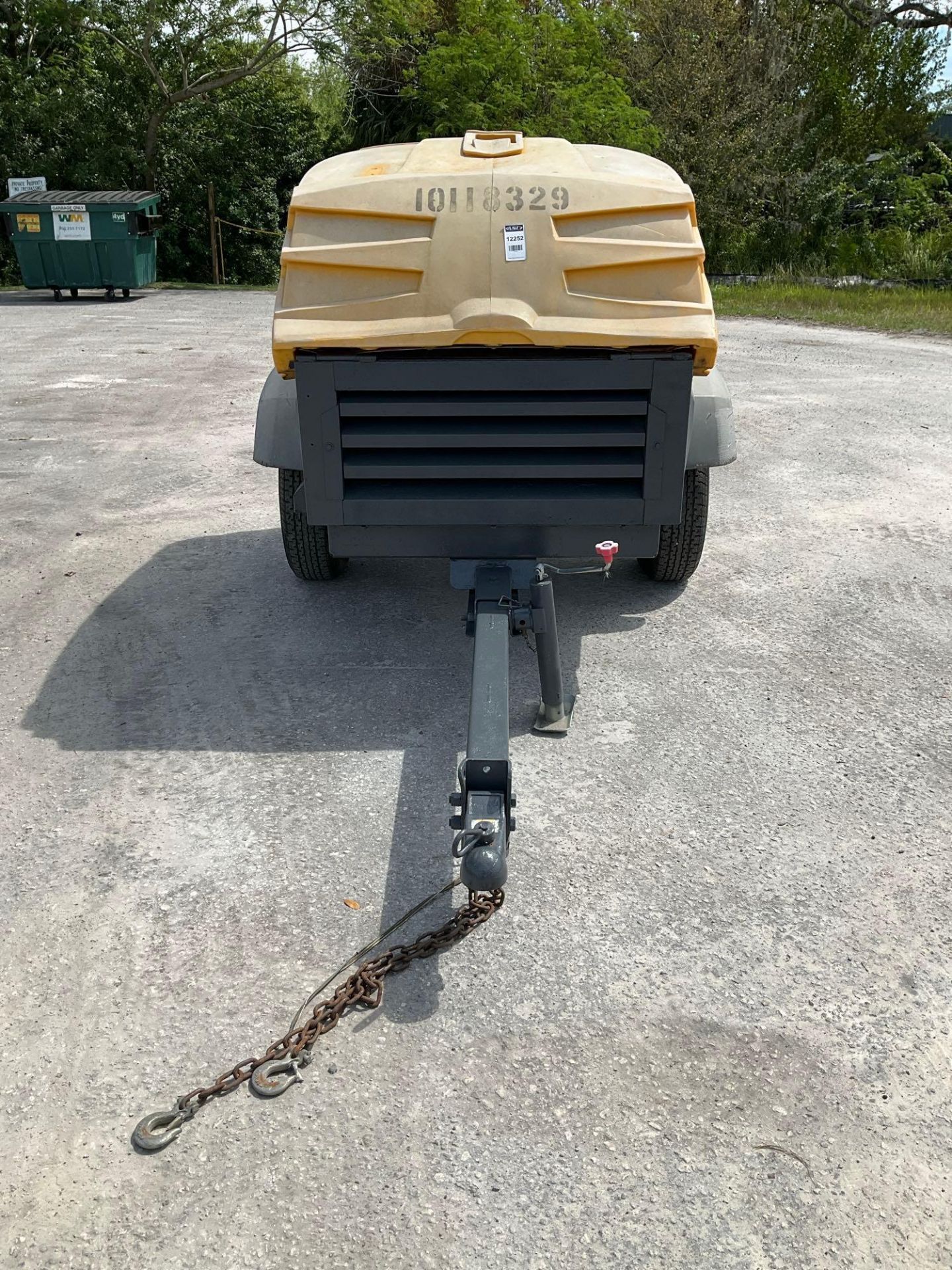 ATLAS COPCO PORTABLE AIR COMPRESSOR MODEL XAS 185 JD7, DIESEL, JOHN DEERE ENGINE, TOW BEHIND - Bild 12 aus 18