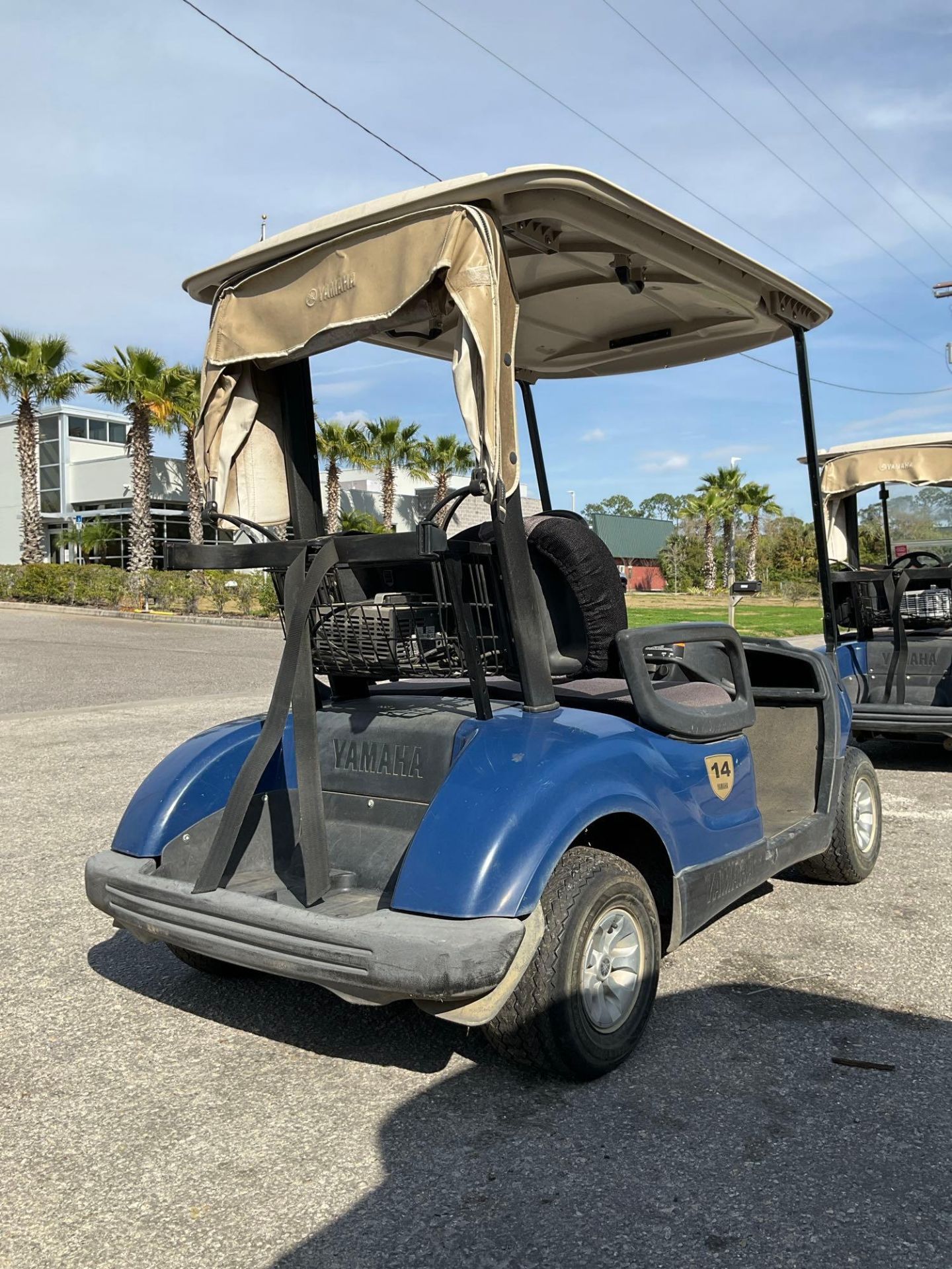 2015 YAMAHA GOLF CART MODEL YDREX5, ELECTRIC, 48VOLTS, BILL OF SALE ONLY , BATTERY CHARGER INCLUD... - Image 3 of 13