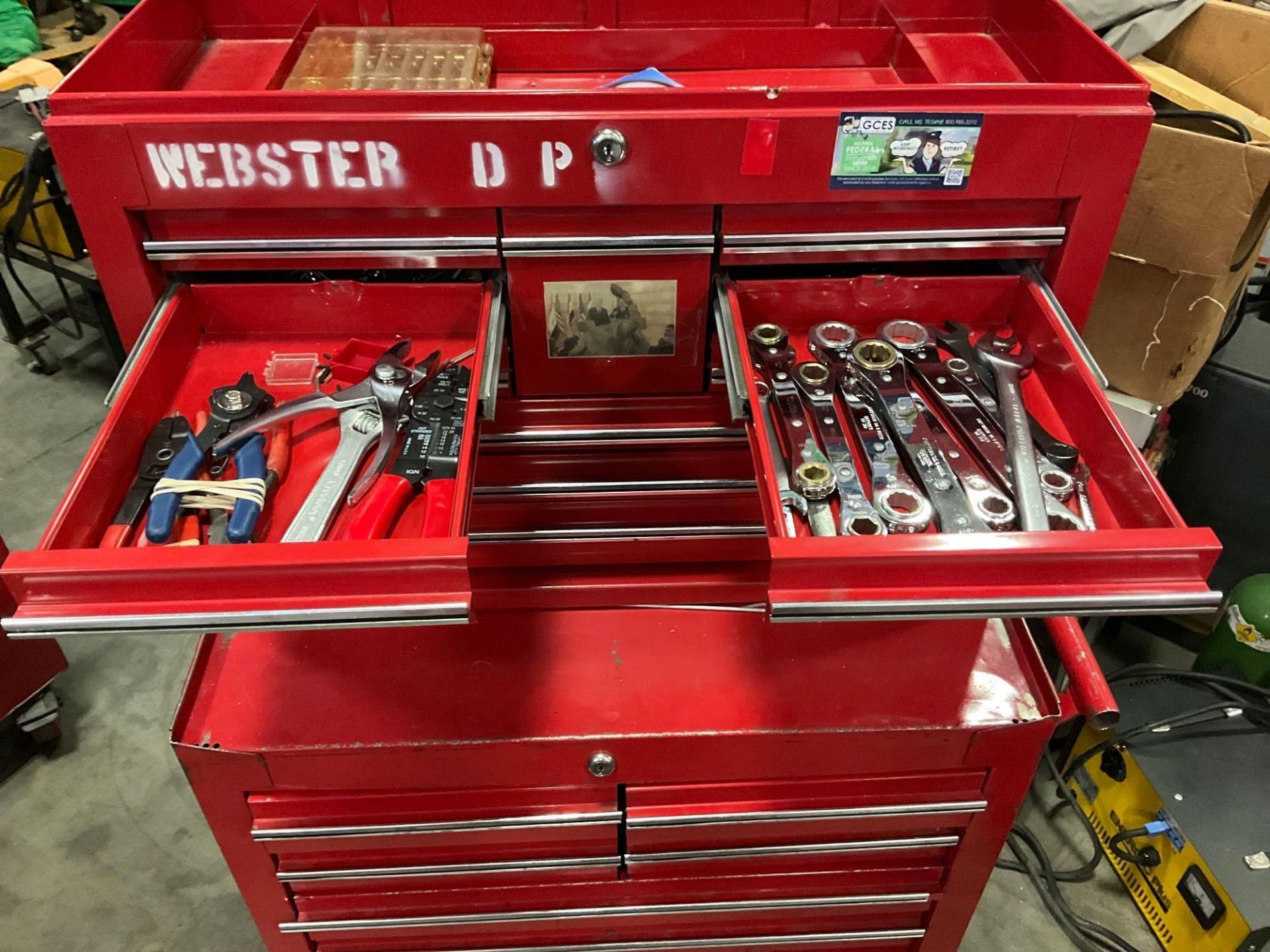 INDUSTRIAL PARTS CABINET / TOOL BOX ON WHEELS WITH CONTENTS , APPROX 30€ W x 18€ L x 60€ T - Image 8 of 12