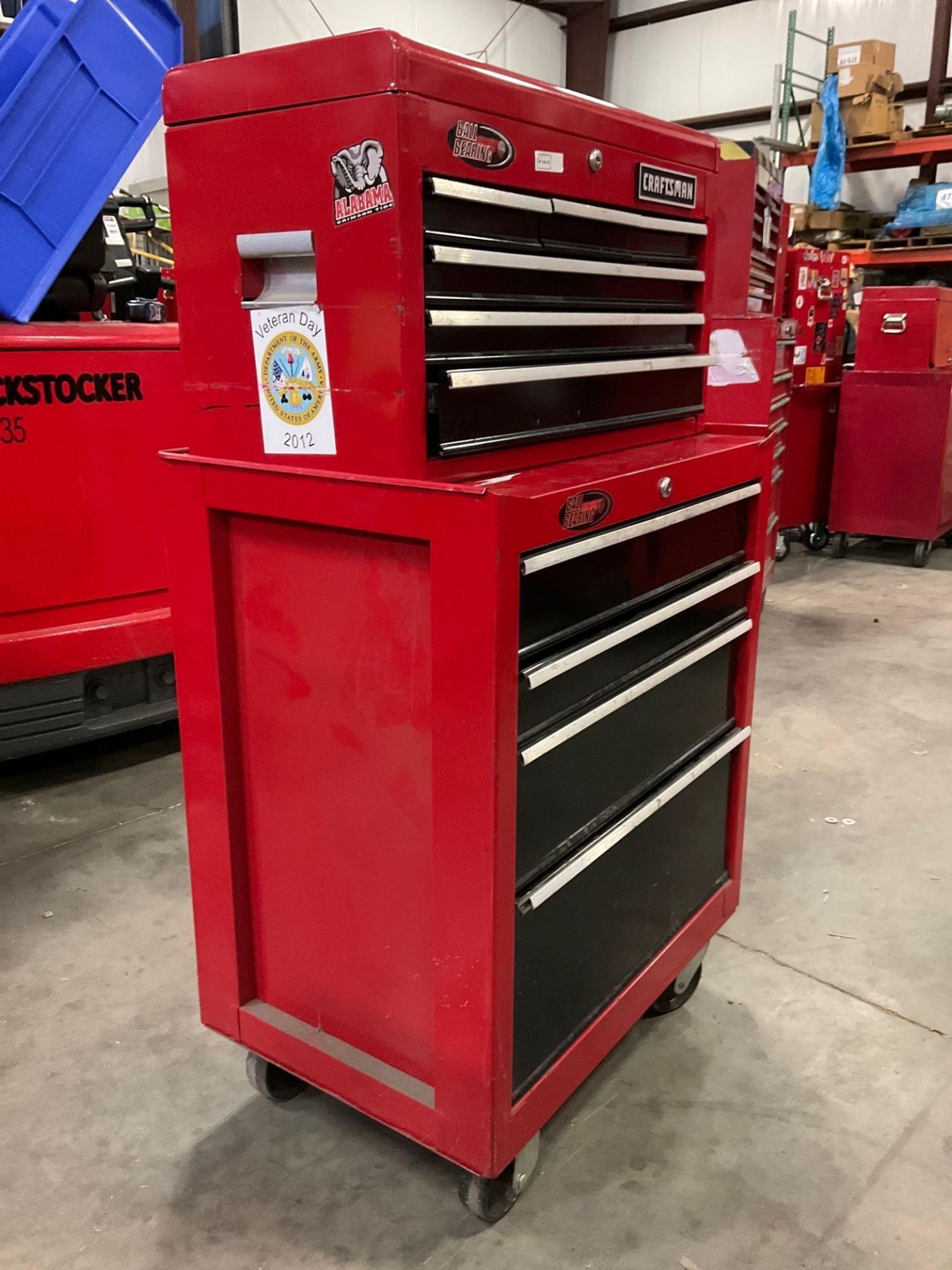 CRAFTSMAN INDUSTRIAL PARTS CABINET / TOOL BOX ON WHEELS WITH CONTENTS , APPROX 30€ W x 18€ L x ... - Image 3 of 11