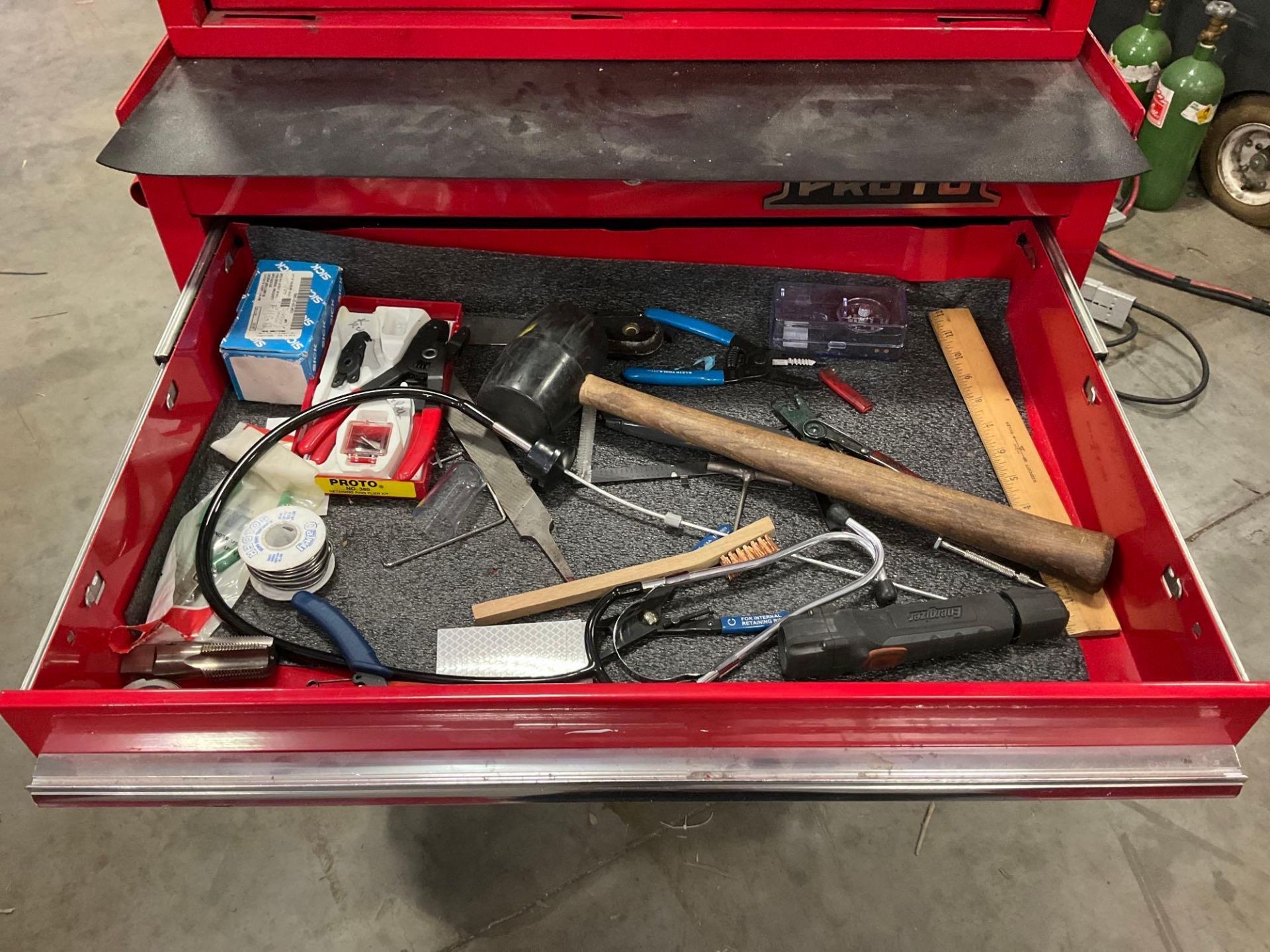 PROTO PROFESSIONAL INDUSTRIAL PARTS CABINET / TOOL BOX ON WHEELS WITH CONTENTS , APPROX 30€ W x ... - Image 10 of 16