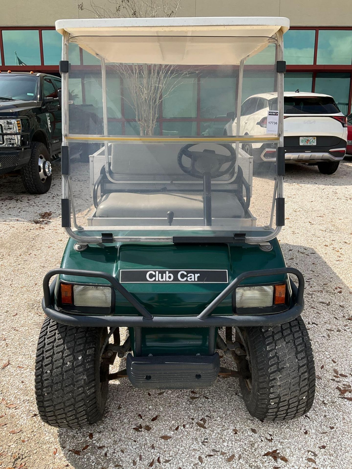 CLUB CAR CARRYALL 252 , GAS POWERED, MANUAL DUMP BED, HITCH , BILL OF SALE ONLY, RUNS & DRIVES - Image 8 of 13