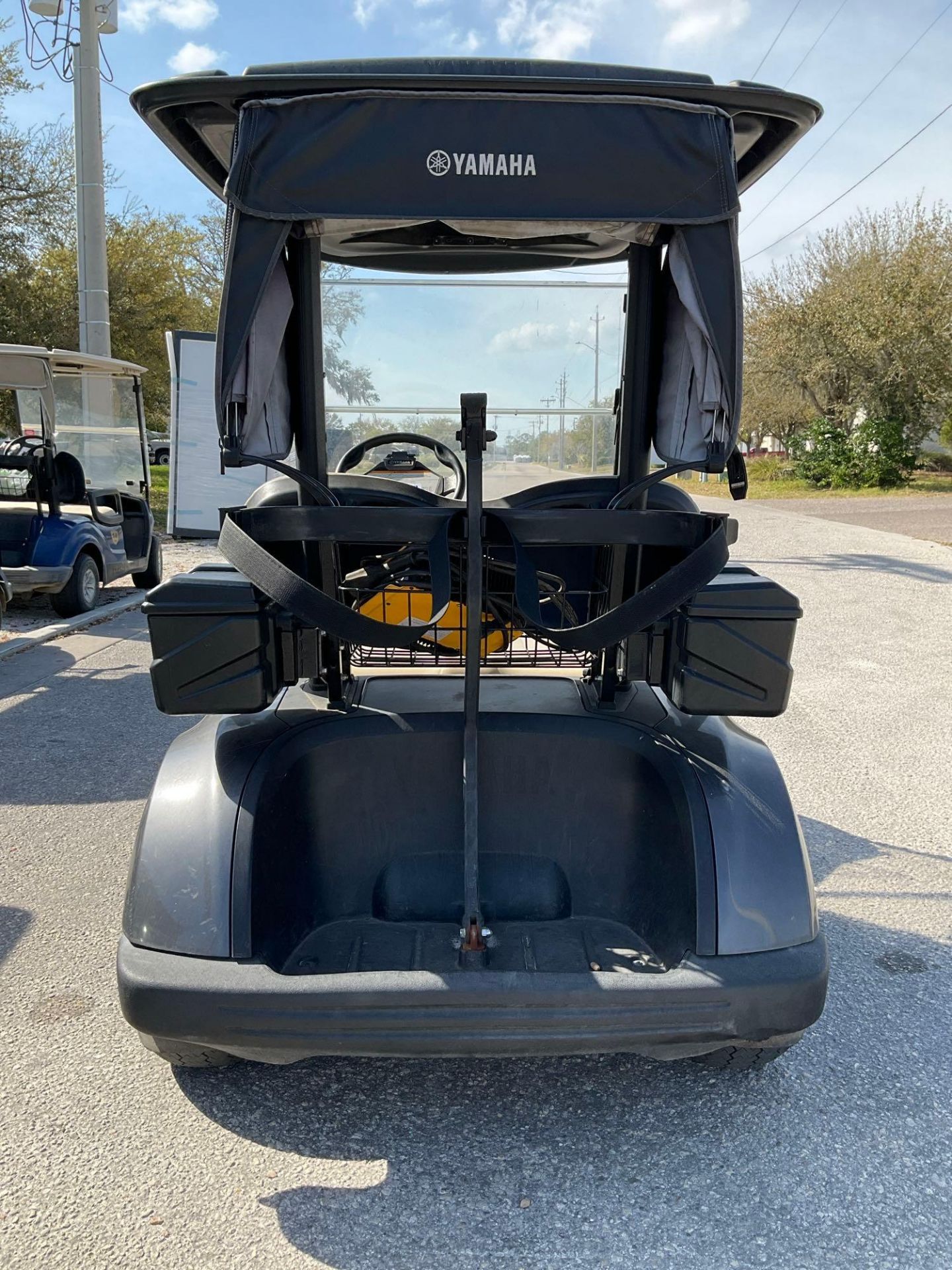 2019 YAMAHA GOLF CART MODEL DR2E19, ELECTRIC, 48VOLTS, BILL OF SALE ONLY , BATTERY CHARGER INCLUD... - Image 4 of 13