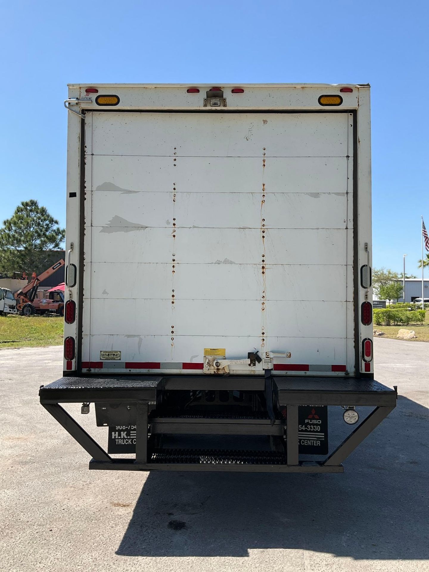 2017 HINO 740 BOX TRUCK, DIESEL , APPROX GVWR 17,950 LBS, BOX BODY APPROX 18FT, ETRACKS, BACK UP ... - Image 4 of 27