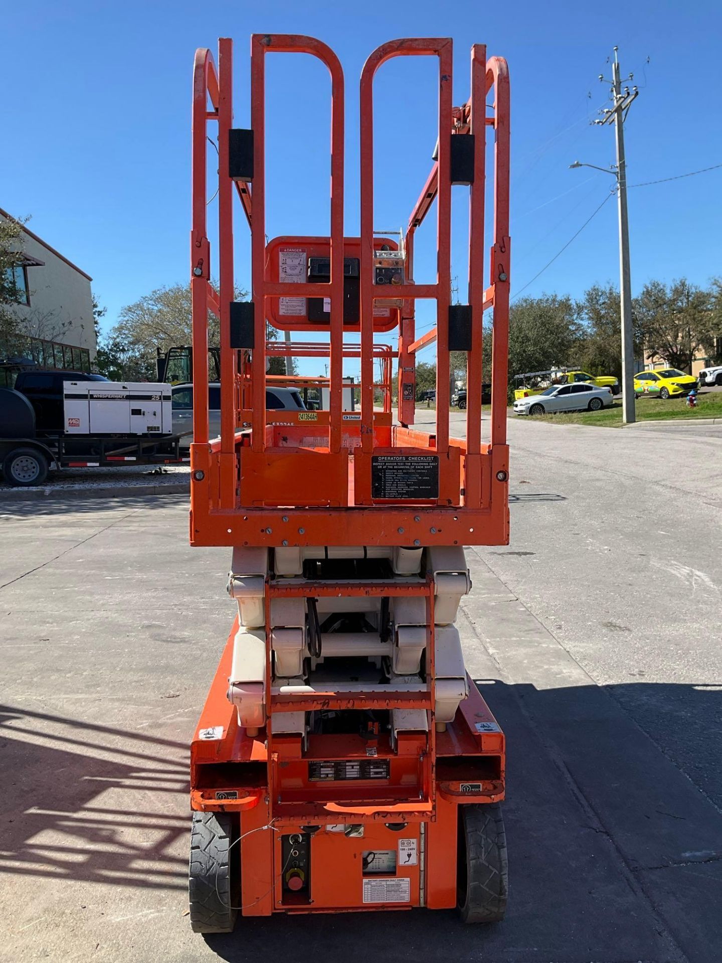 2019 SNORKEL SCISSOR LIFT MODEL S3226E - Image 8 of 11