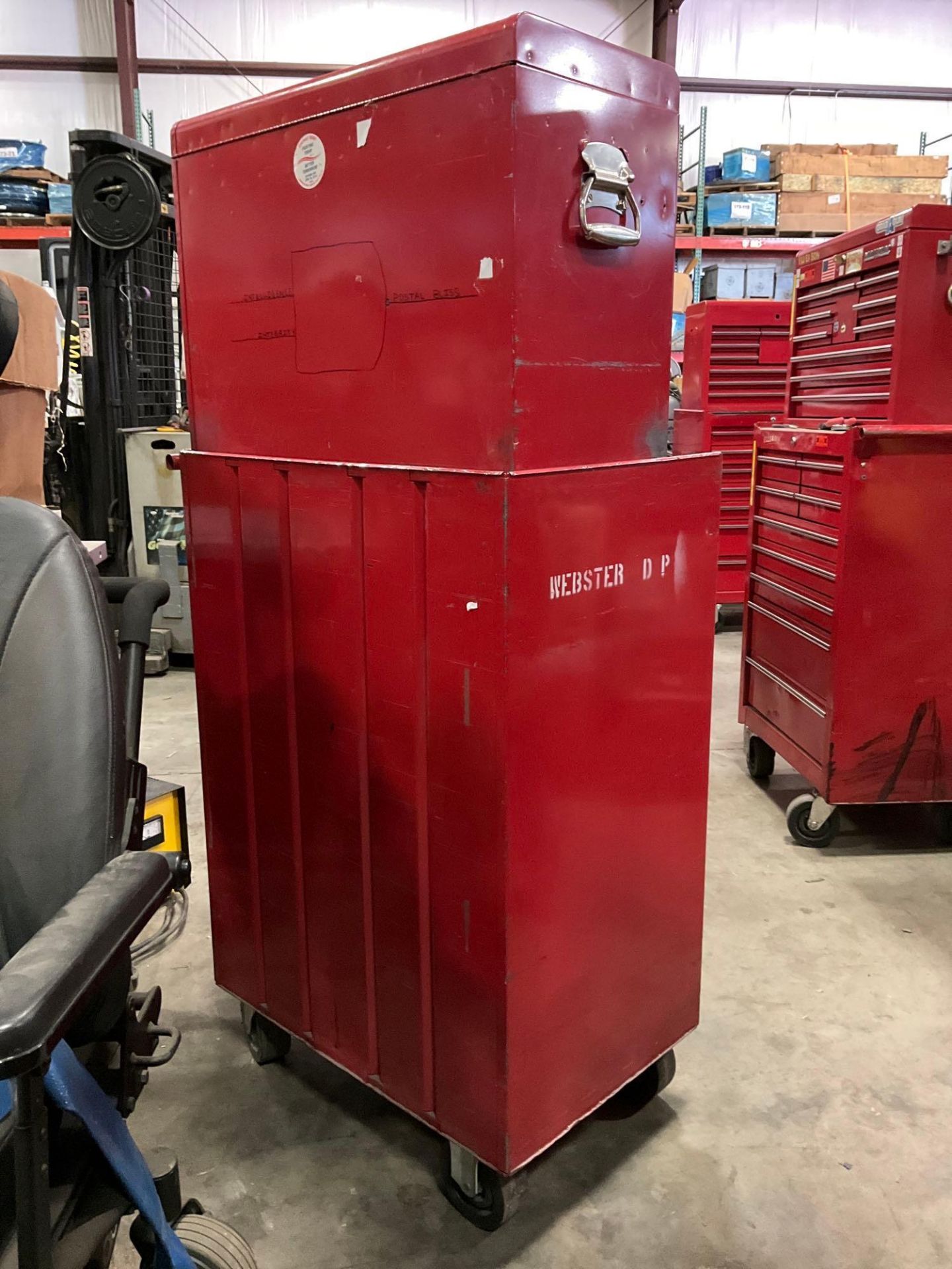 INDUSTRIAL PARTS CABINET / TOOL BOX ON WHEELS WITH CONTENTS , APPROX 30€ W x 18€ L x 60€ T - Image 5 of 12