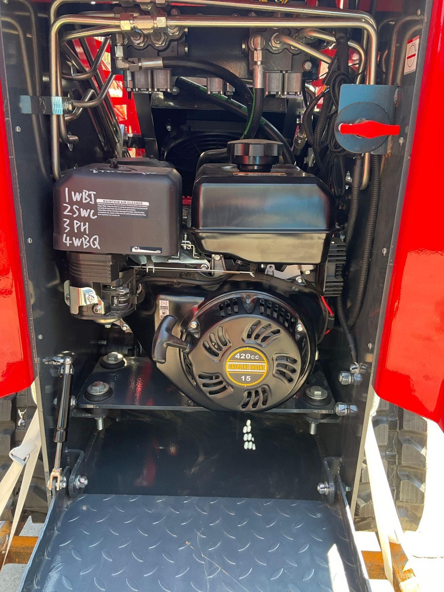 UNUSED 2024 CK360 SKID STEER LOADER, GAS POWER, APPROX 13.5 HP, RUBBER TRACK - Image 5 of 11