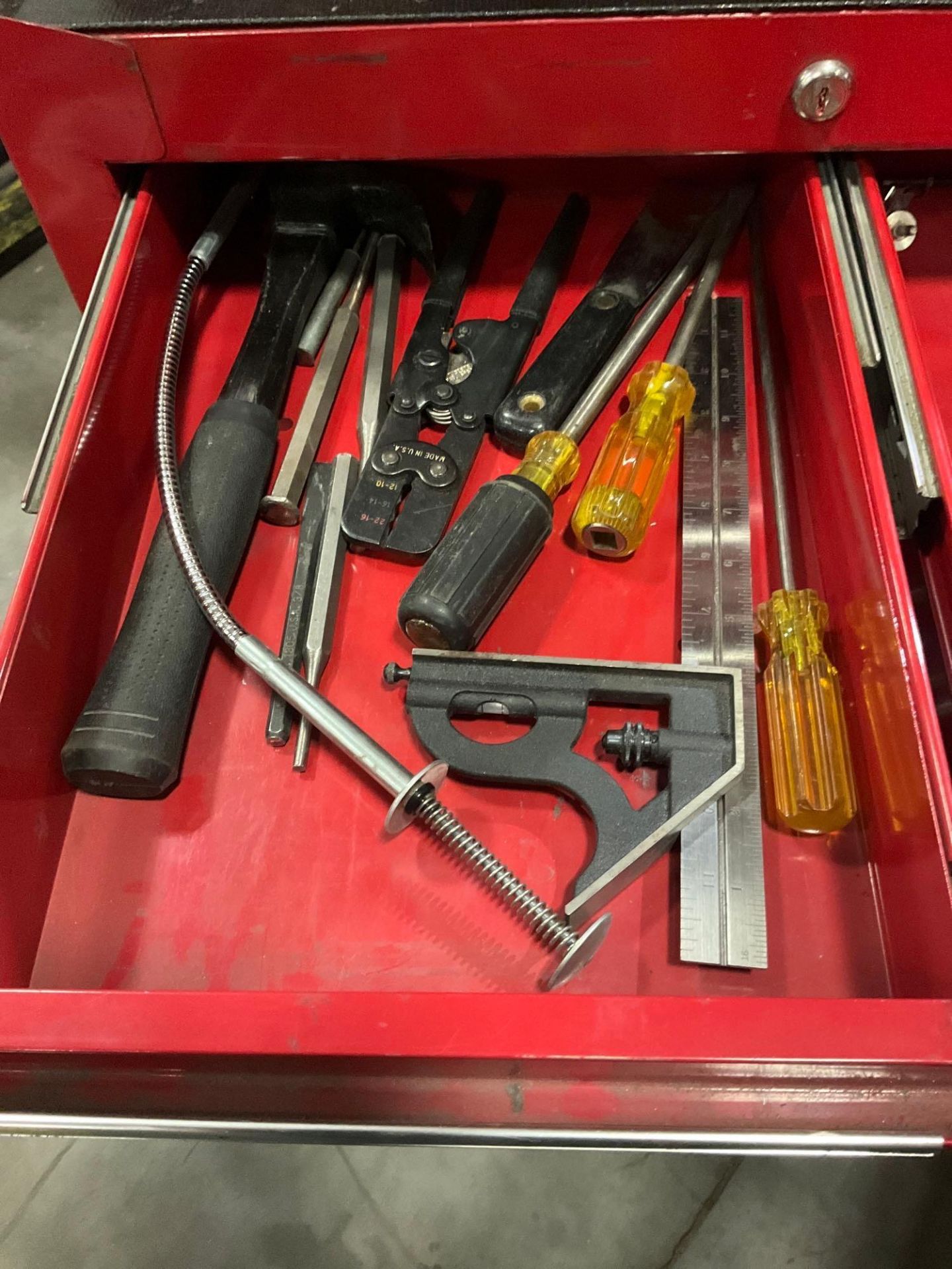 WATERLOO INDUSTRIAL PARTS CABINET / TOOL BOX ON WHEELS WITH CONTENTS , APPROX 30€ W x 18€ L x 6... - Image 7 of 8