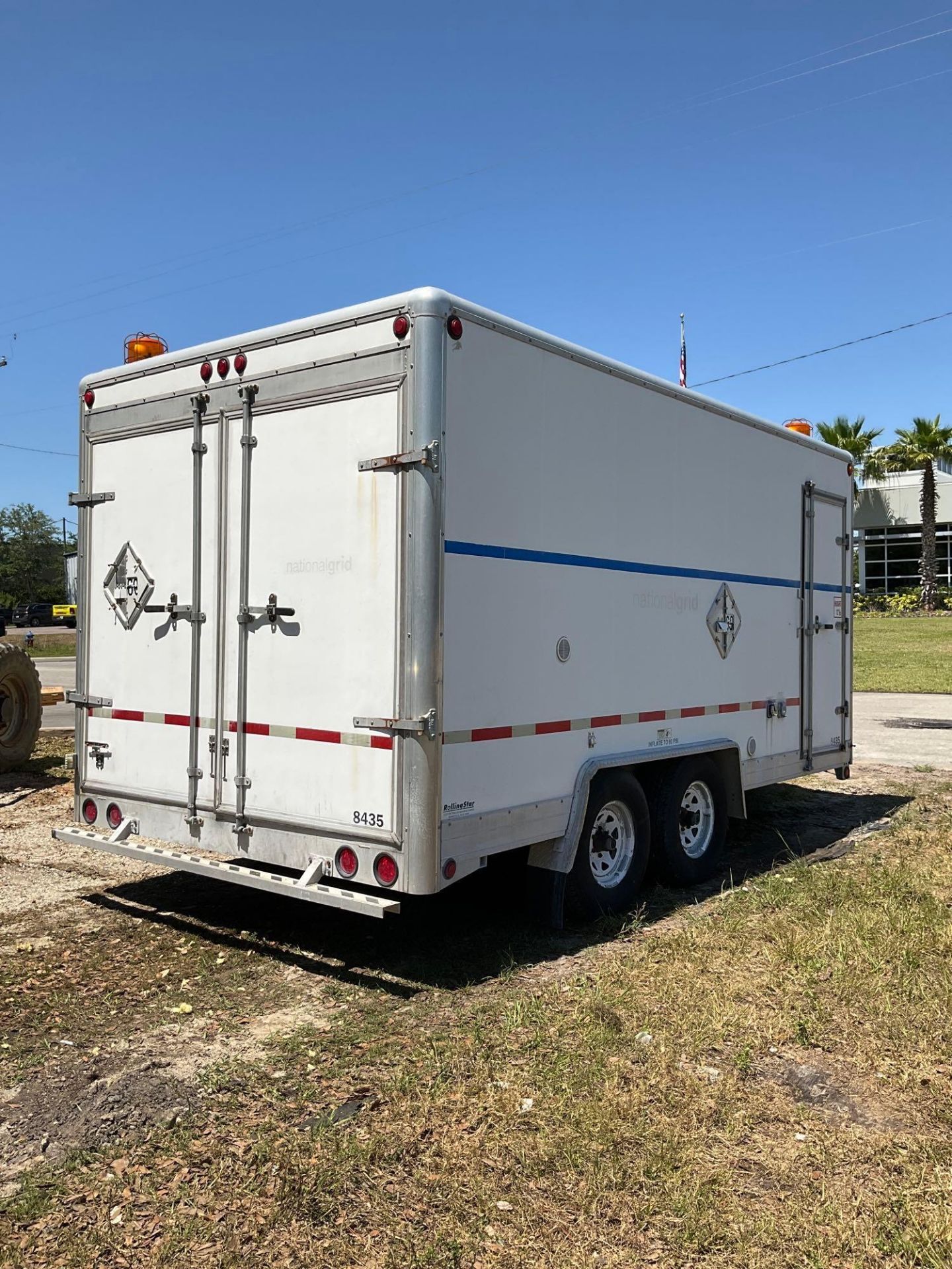 ROLLINGSTAR RS816 T/A ENCLOSED BATTERY TESTING CARGO TRAILER, APPROX GVWR 12,000, APPROX 16FT A - Image 33 of 49