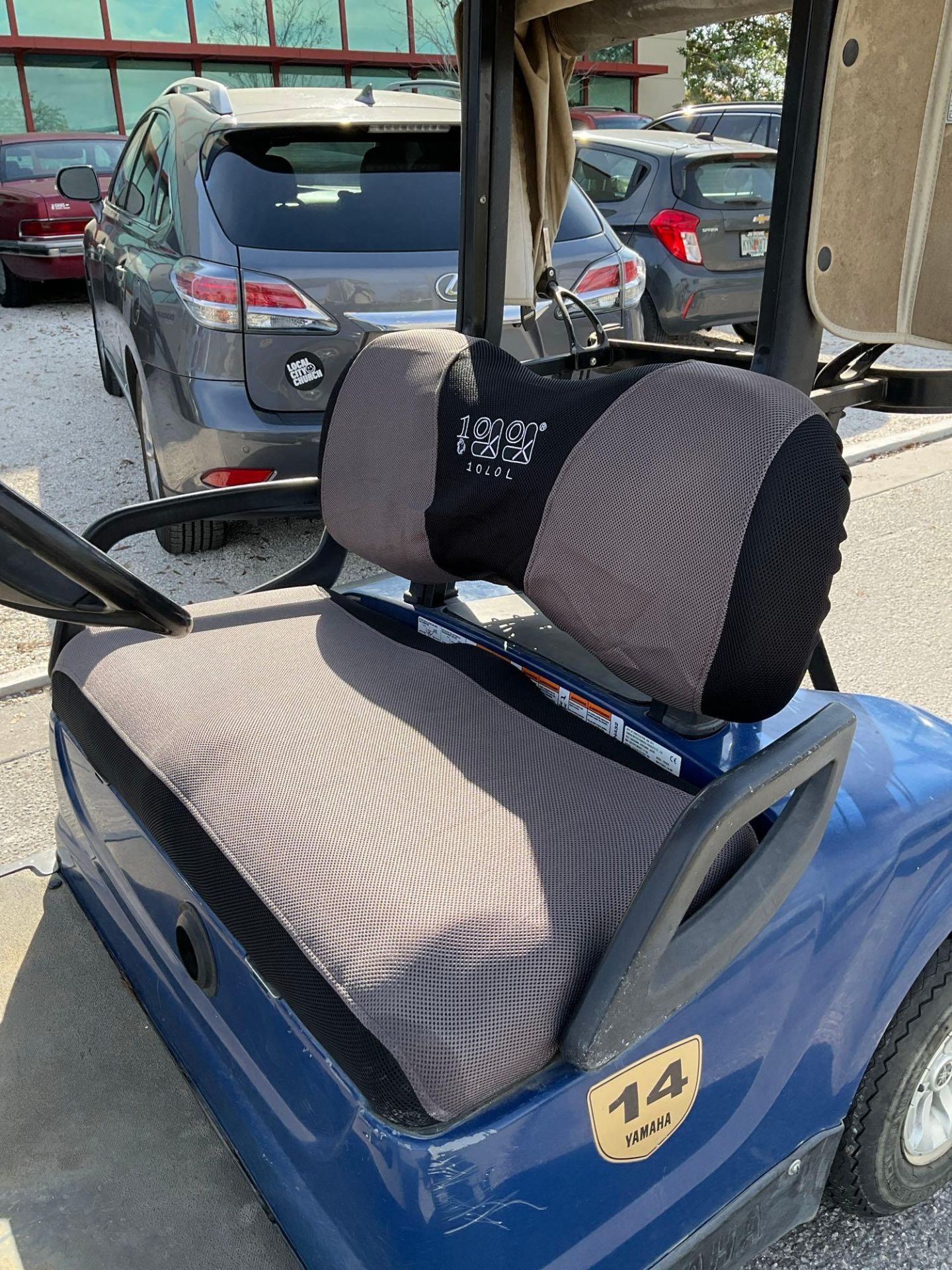 2015 YAMAHA GOLF CART MODEL YDREX5, ELECTRIC, 48VOLTS, BILL OF SALE ONLY , BATTERY CHARGER INCLUD... - Image 10 of 13