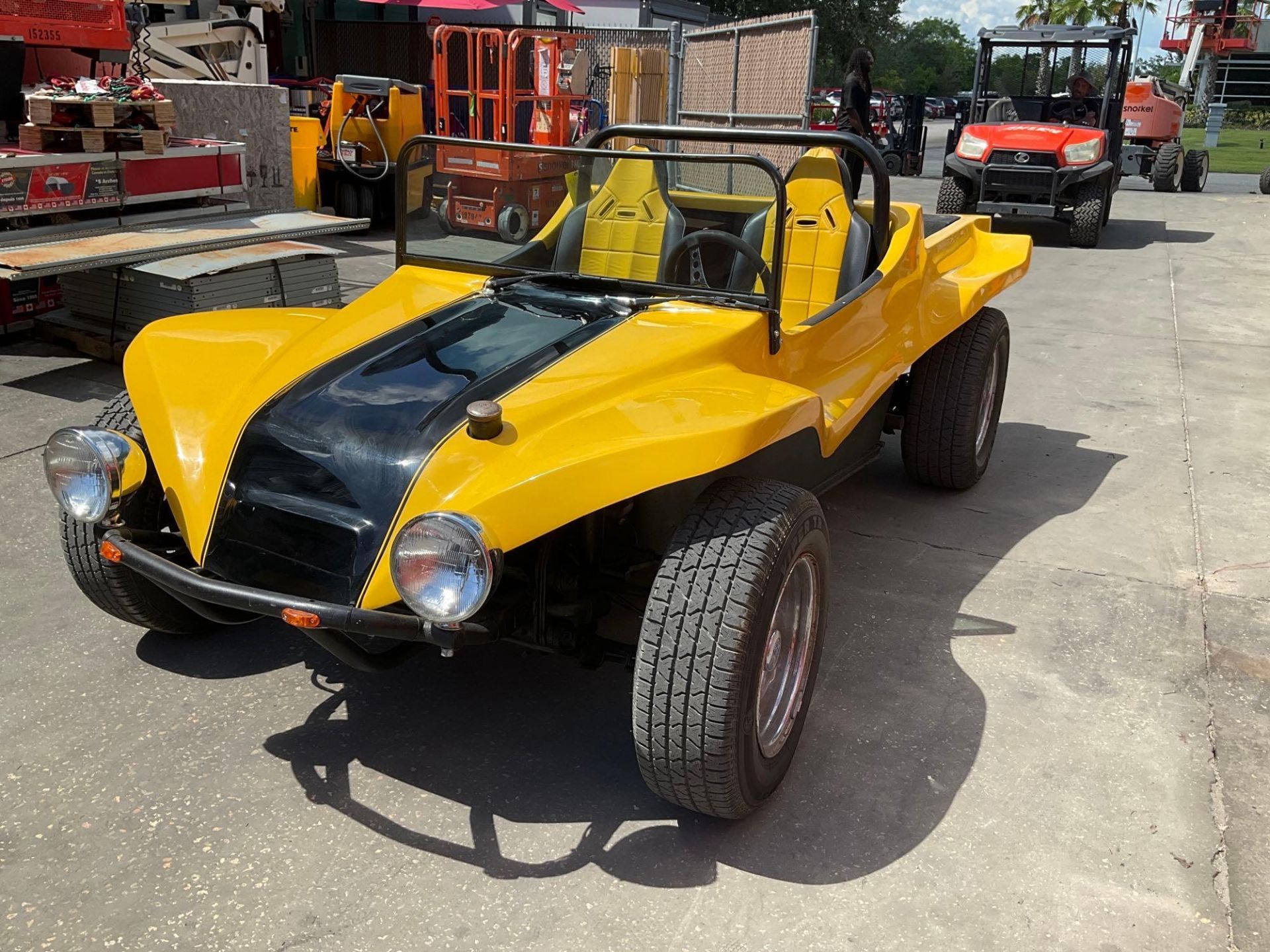 1973 VOLKSWAGEN RECREATIONAL VEHICLE , GAS POWERED, RUNS & DRIVES