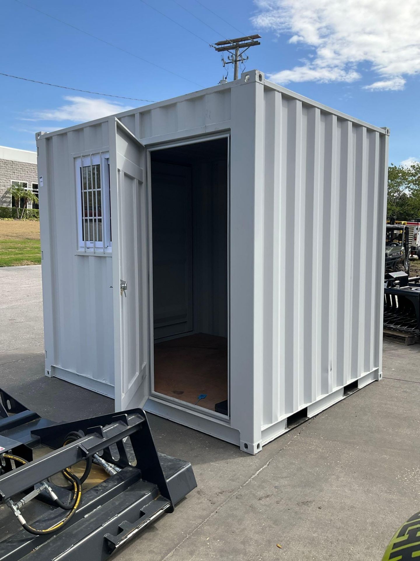 9' OFFICE / STORAGE CONTAINER, FORK POCKETS WITH SIDE DOOR ENTRANCE & SIDE WINDOW, APPROX 99'' T x - Image 5 of 11