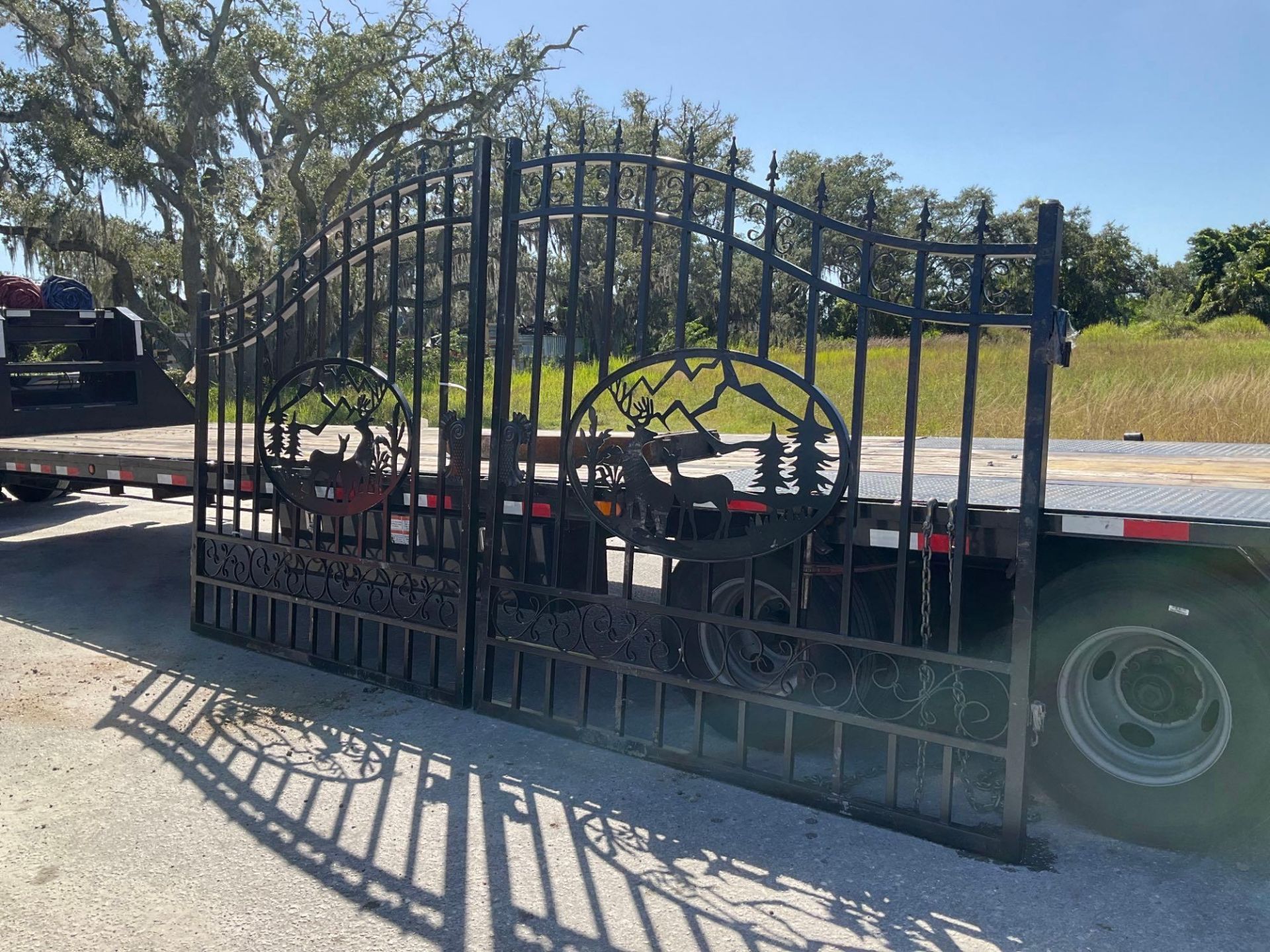 SET OF UNUSED GREAT BEAR 14FT BI PARTING WROUGHT IRON GATES, 7FT EACH PIECE (14' TOTAL WIDTH). 2 ... - Image 2 of 4