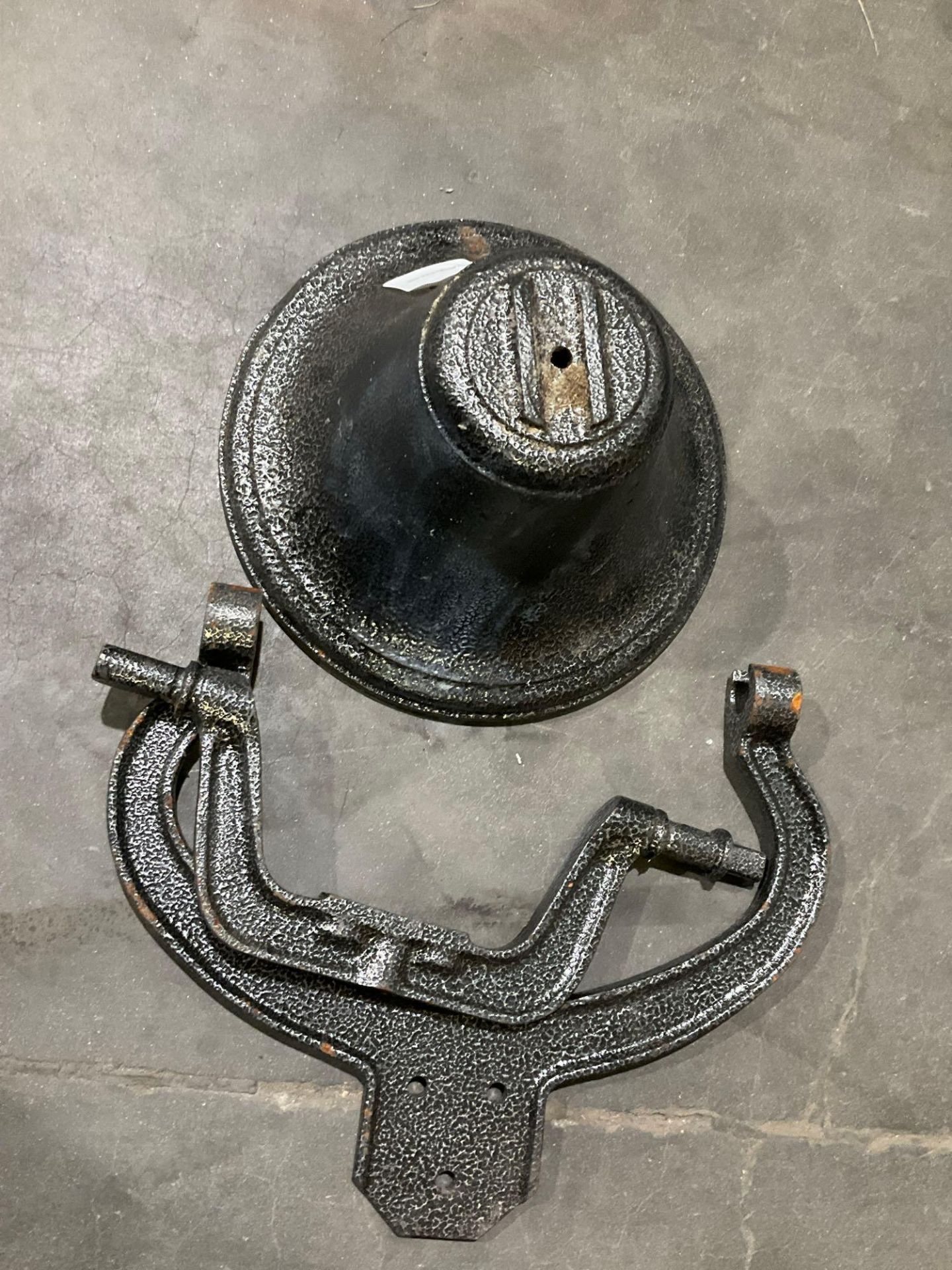 CAST IRON FREEDOM FARM BELL - Image 2 of 3