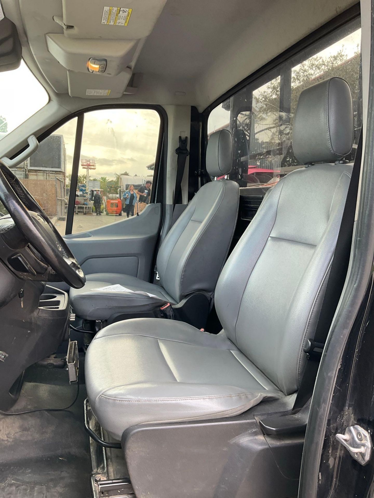 2017 FORD TRANSIT T-350 HD DRW UTILITY TRUCK , GAS POWERED AUTOMATIC, APPROX GVWR 9950LBS, STELLA... - Image 18 of 35