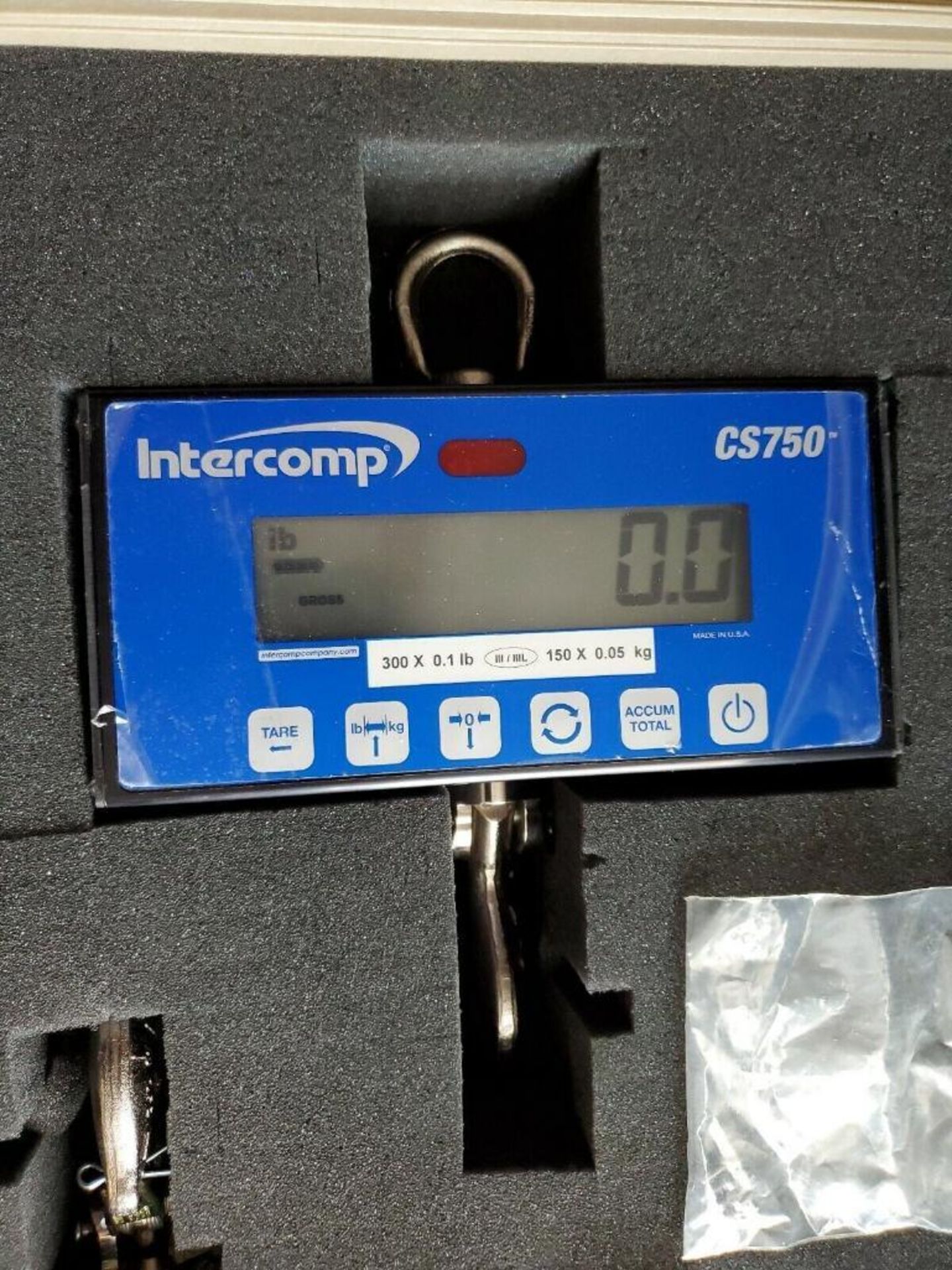 LOT OF 2 INTERCOMP CS750 SCALES W REMOTES IN PELICAN 1600 CASE - Image 4 of 7