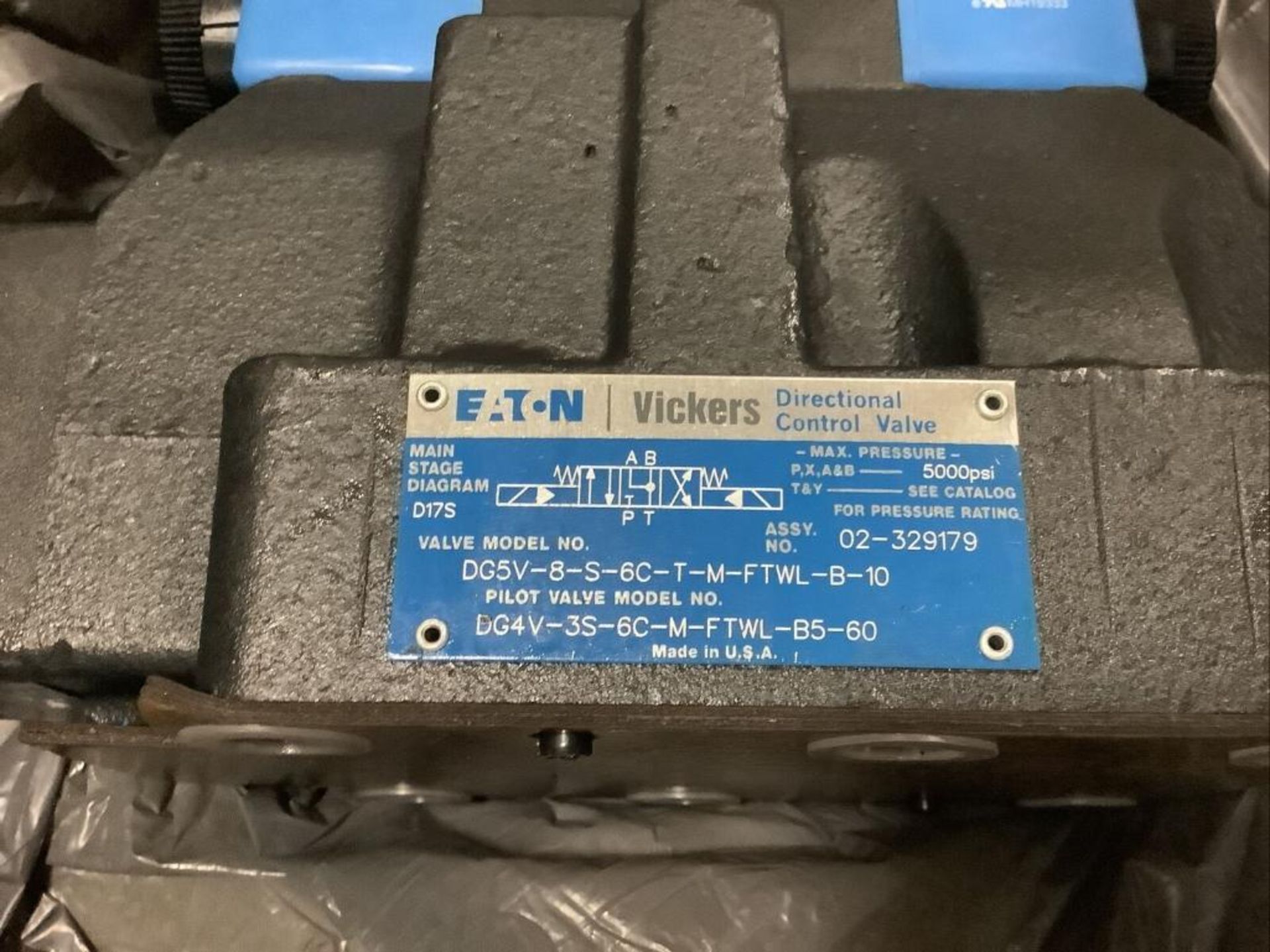 EATON DG5V-8-S-6C-T-M-FTWL-B-10 SOLENOID HYDRAULIC VALVE 5000PSI - Image 5 of 5