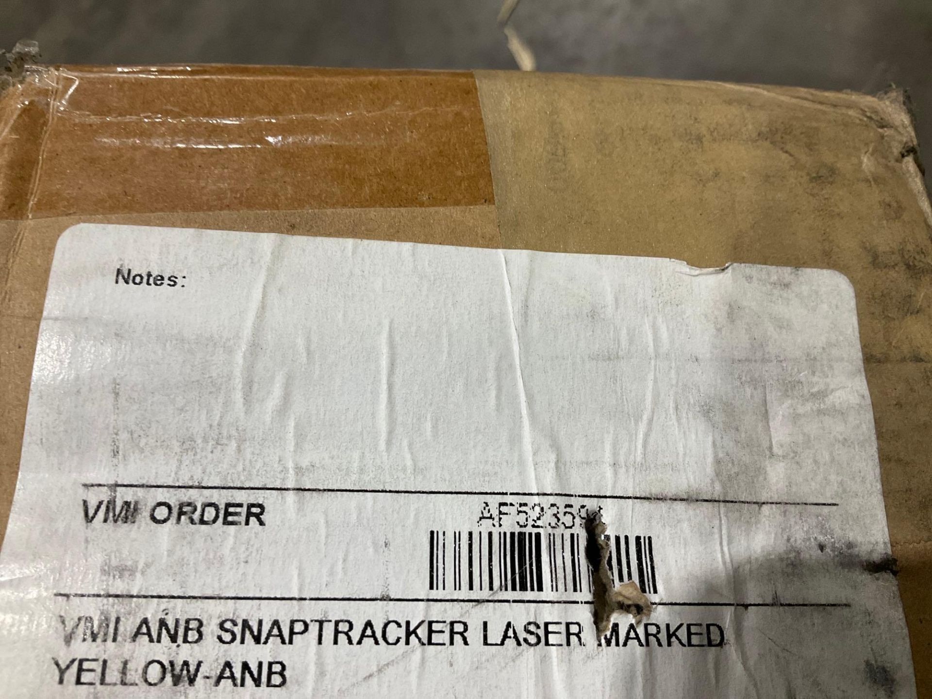 ABI SNAPTRACKER LASER MARKED YELLOW BOLT SEALS , APPROX 200 IN BOX - Image 3 of 4