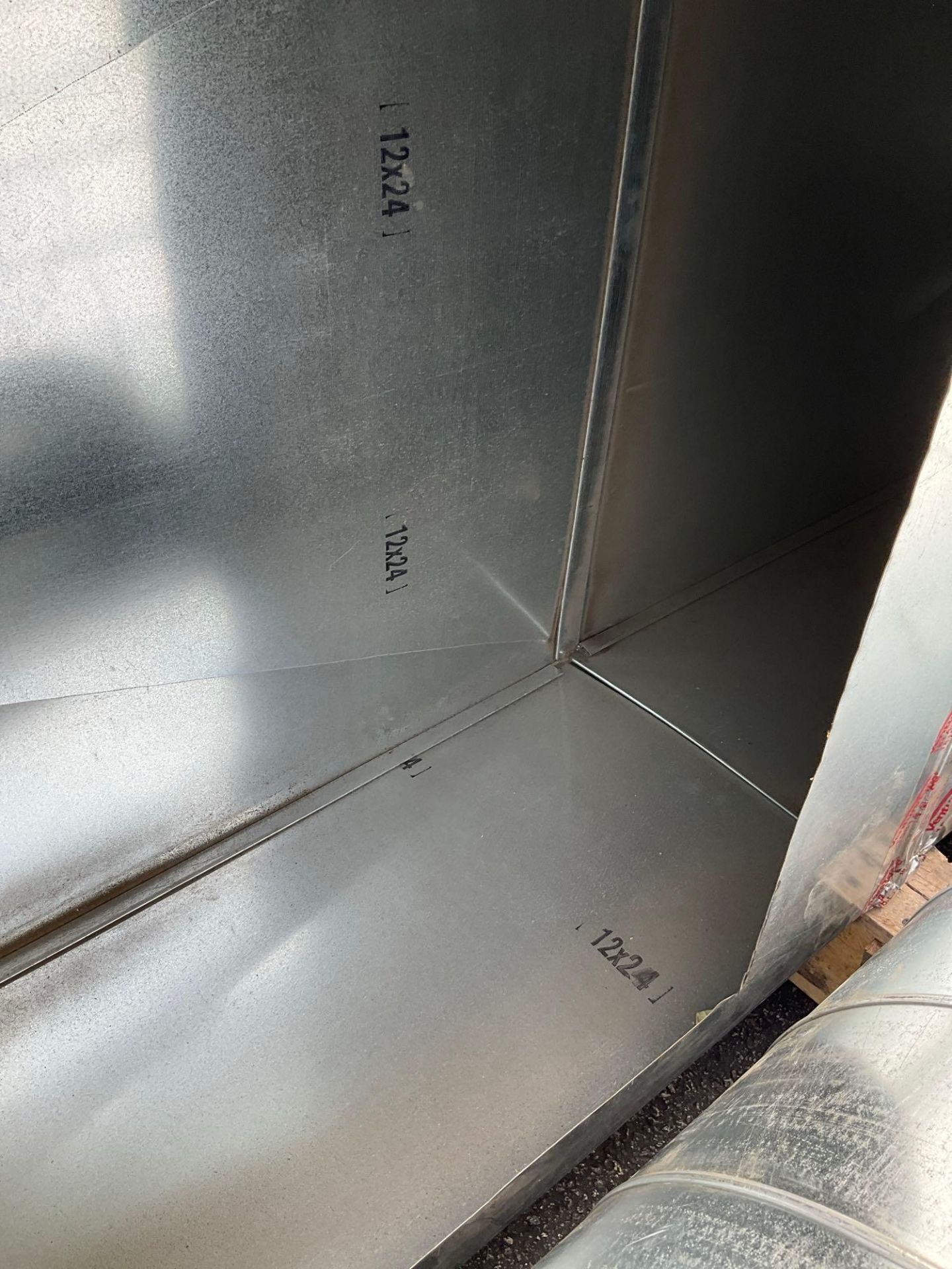 ASSORTED HVAC DUCT - Image 17 of 20