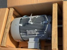 SIEMENS F99-TG02895-0001 INDUCTION MOTOR 20HP 460 V 46.0 AMP 3525 RPM