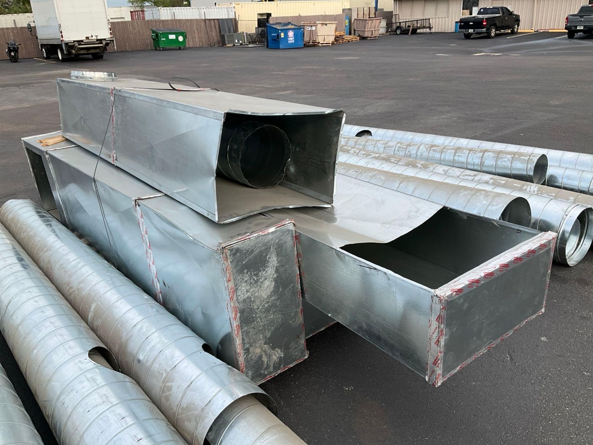 ASSORTED HVAC DUCT - Image 7 of 20