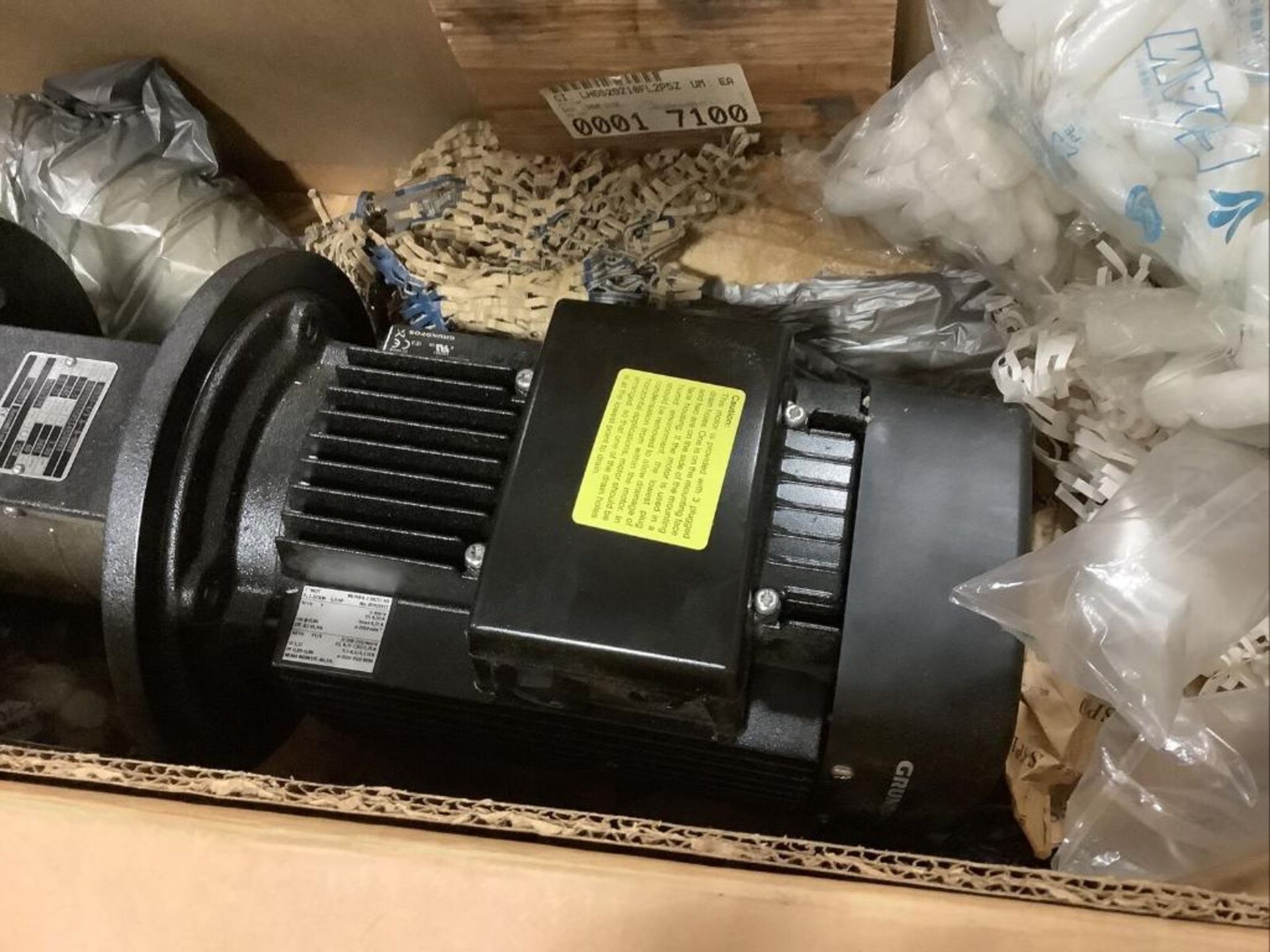 GRUNDFOS MTR 10-4/3 A--A-HUUV CENTRIFUGAL PUMP 3HP 3461RPM - Bild 2 aus 7