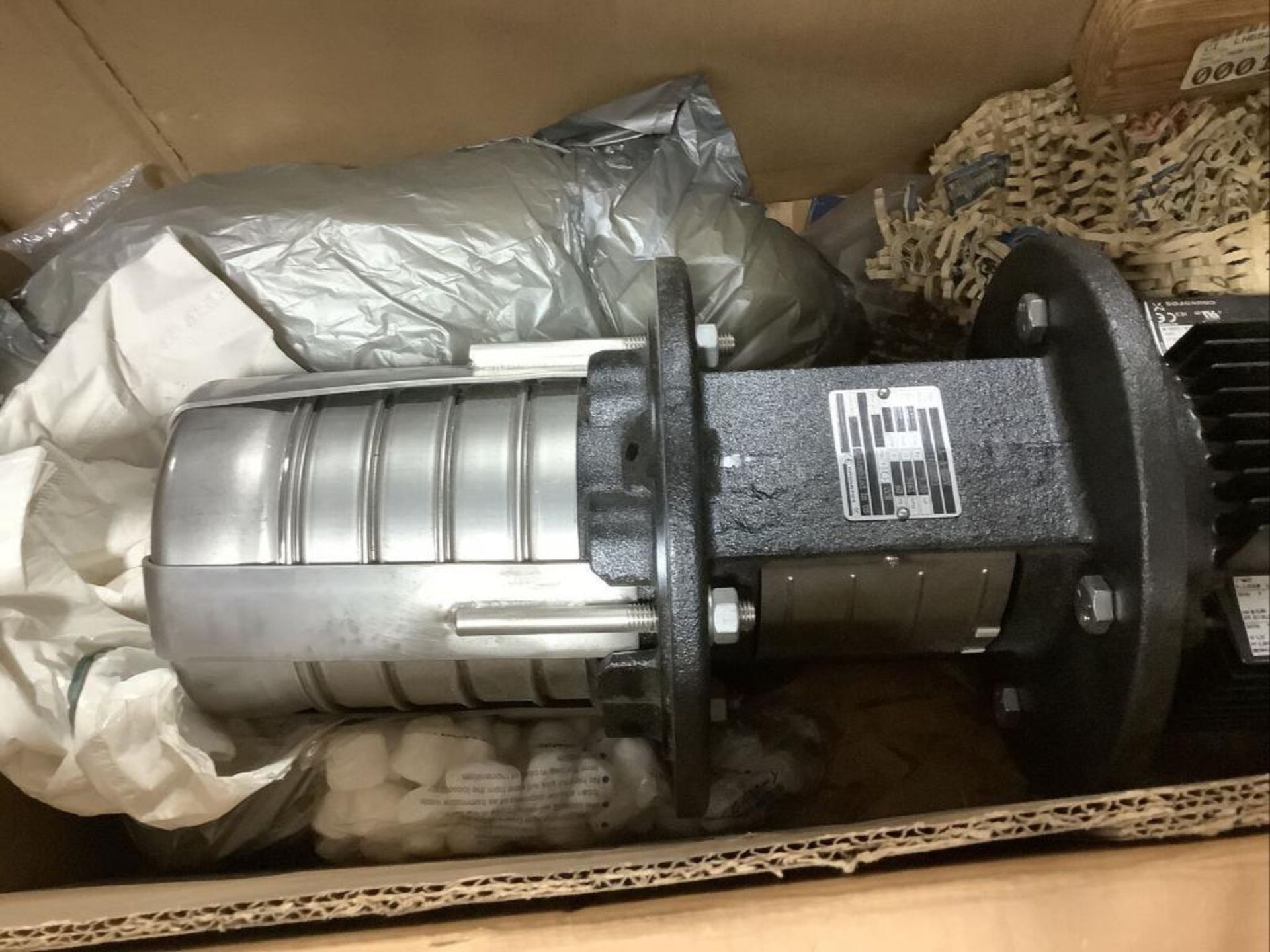 GRUNDFOS MTR 10-4/3 A--A-HUUV CENTRIFUGAL PUMP 3HP 3461RPM - Image 3 of 7