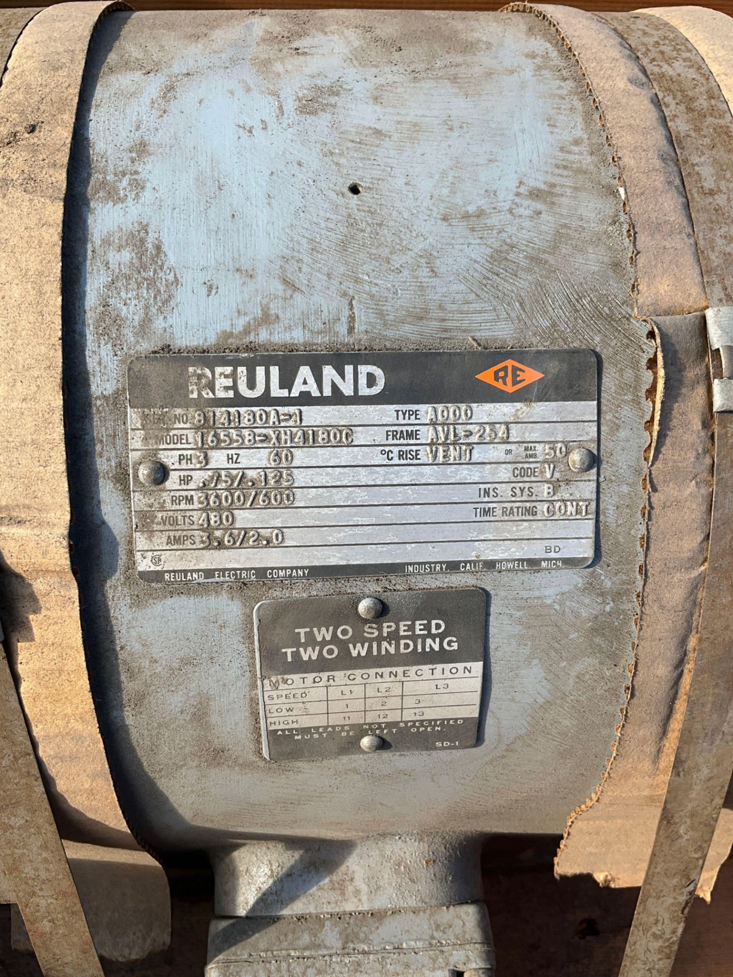 REULAND...MOTOR WITH MAGNETIC BREAK MODEL 16558-XH4180C, TYPE A000, 3 PHASE, 60 HZ, .75/.125 HP, - Image 3 of 6