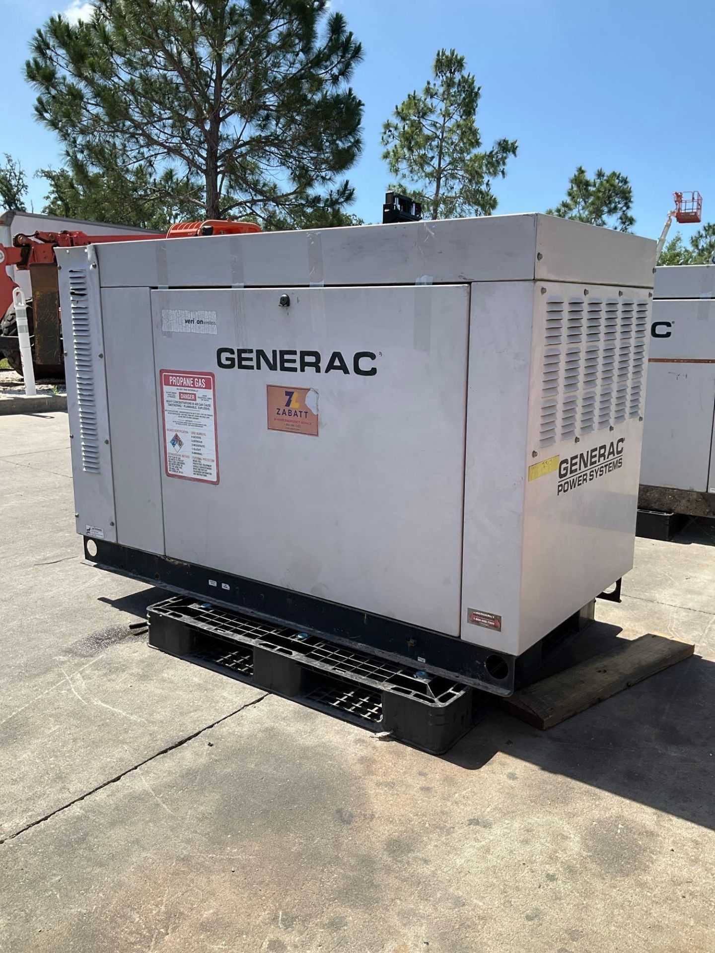 GENERAC 30KW GENERATOR , LP / NG POWER, RUNS AND OPERATES - Image 4 of 8