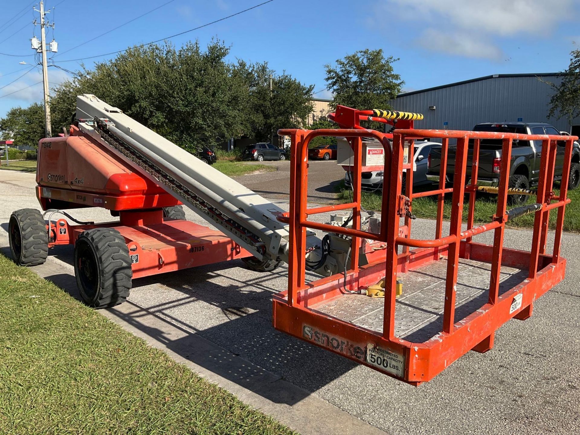 2017 SNORKEL BOOM LIFT MODEL TB42DZ, DIESEL, 4x4, ON BOARD GENERATOR, APPROX MAX PLATFORM HEIGHT - Image 8 of 15