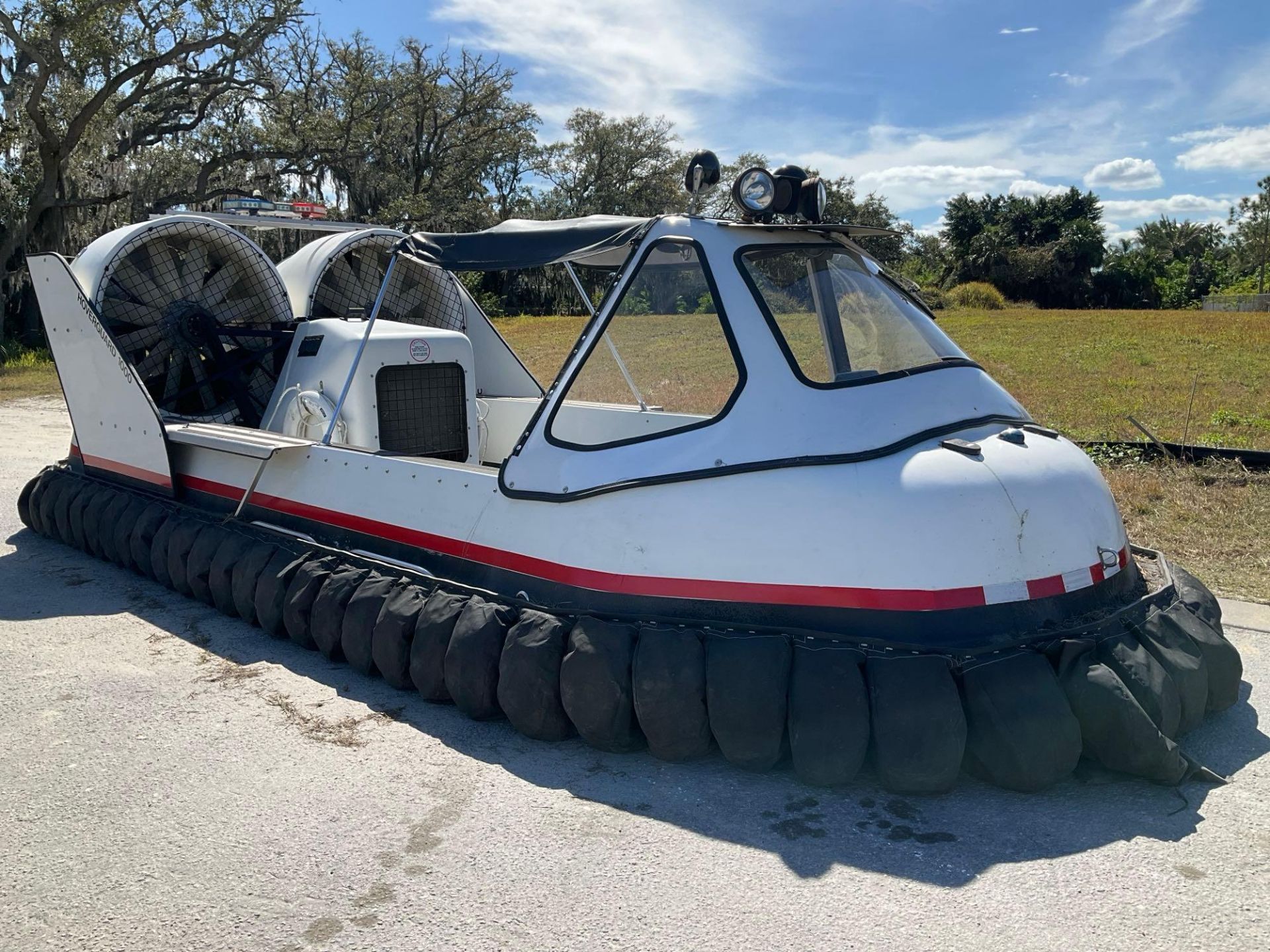 HOVERGUARD HOVERCRAFT W/TRAILER, HOVERTOUR 1000 MODEL 7900200, NEW BATTERY , 37 HRS SHOWING - Image 9 of 39