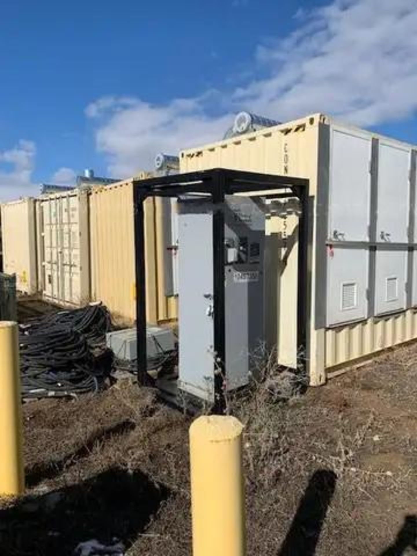 NEW/UNUSED BATHROOM/SHOWER CONTAINERS - Image 11 of 12