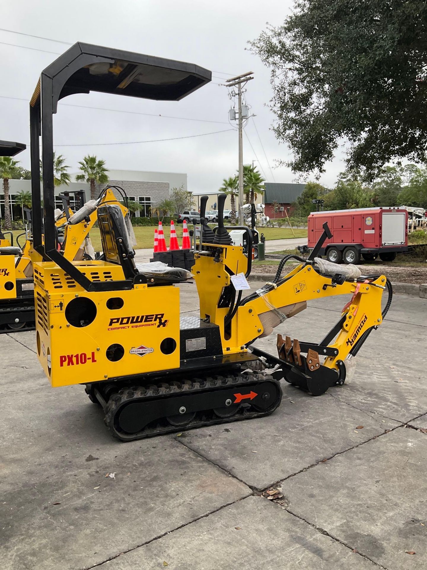 UNUSED 2023 POWER X HYDRAULIC CRAWLER EXCAVATOR MODEL PX10-L , GAS POWERED,RUBBER TRACKS, BUCKET - Image 5 of 13