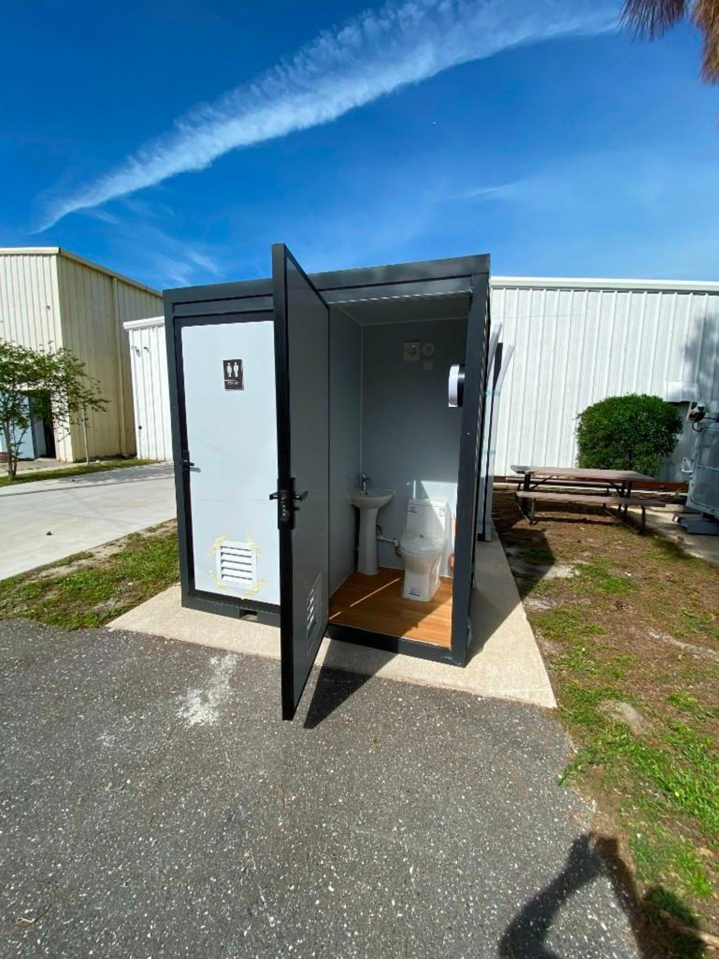 UNUSED 2023 DOUBLE STALL PORTABLE BATHROOM , SINK, TOILET, TOILET PAPER HOLDER, LIGHTS, APPROX 48 W - Image 2 of 6