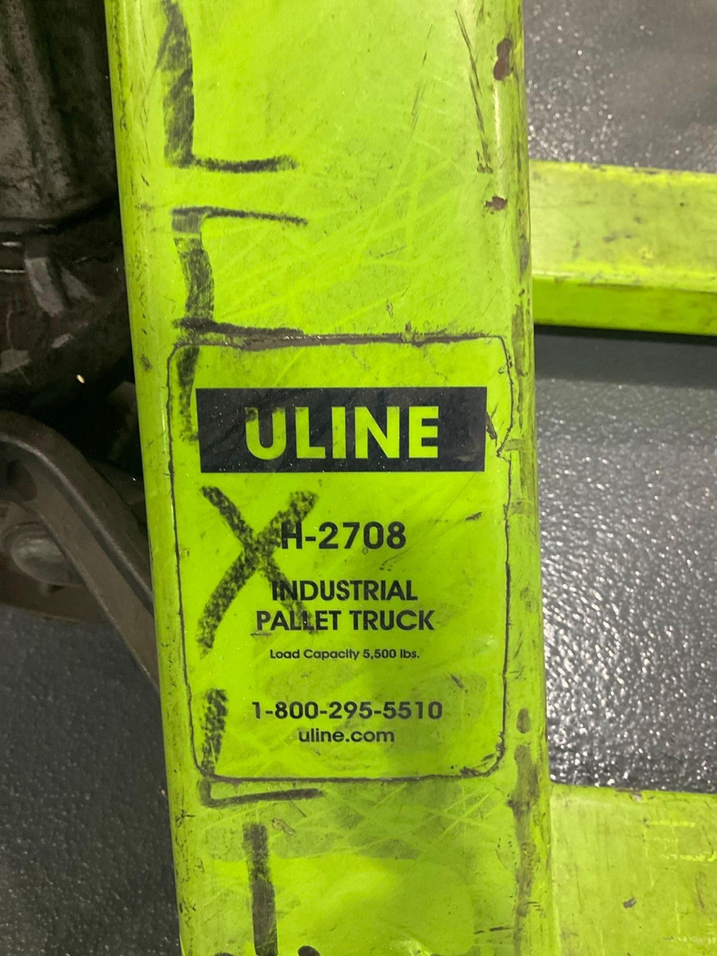 ULINE H-2708 PALLET JACK 48 x 27", 5500LB CAPACITY - Image 6 of 6
