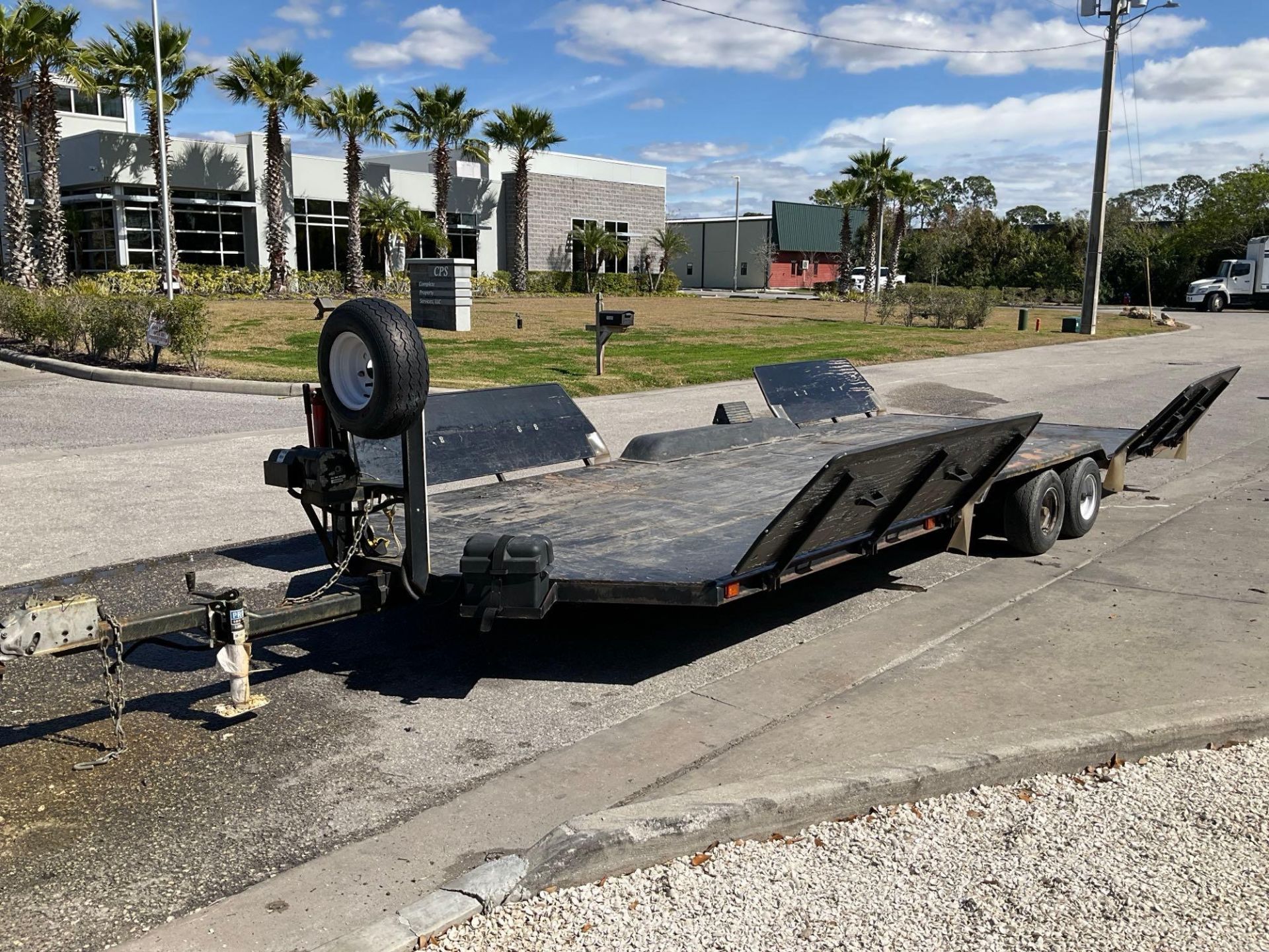 HOVERGUARD HOVERCRAFT W/TRAILER, HOVERTOUR 1000 MODEL 7900200, NEW BATTERY , 37 HRS SHOWING - Image 18 of 39