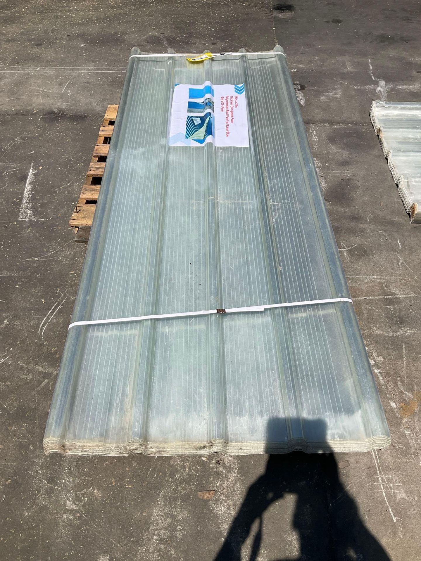 UNUSED POLYCARBONATE ROOF PANEL , THICKNESS CORRUGATED FOAM, APPROX 95" L x 28" , APPROX 30 PIECE - Image 2 of 8