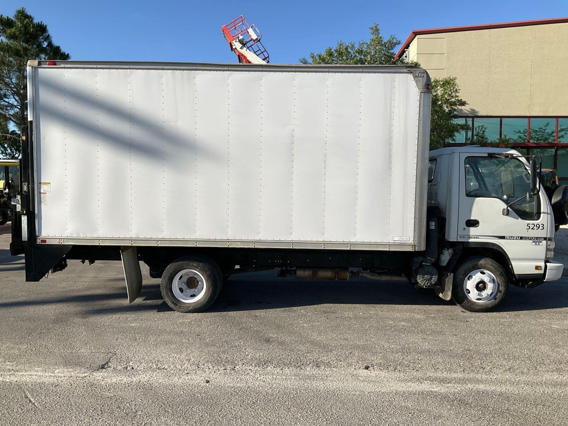 2007 ISUZU NPR BOX TRUCK, DIESEL AUTOMATIC, APPROX GVWR 14,500LBS, BOX BODY APPROX 16FT, POWER LO... - Image 3 of 23