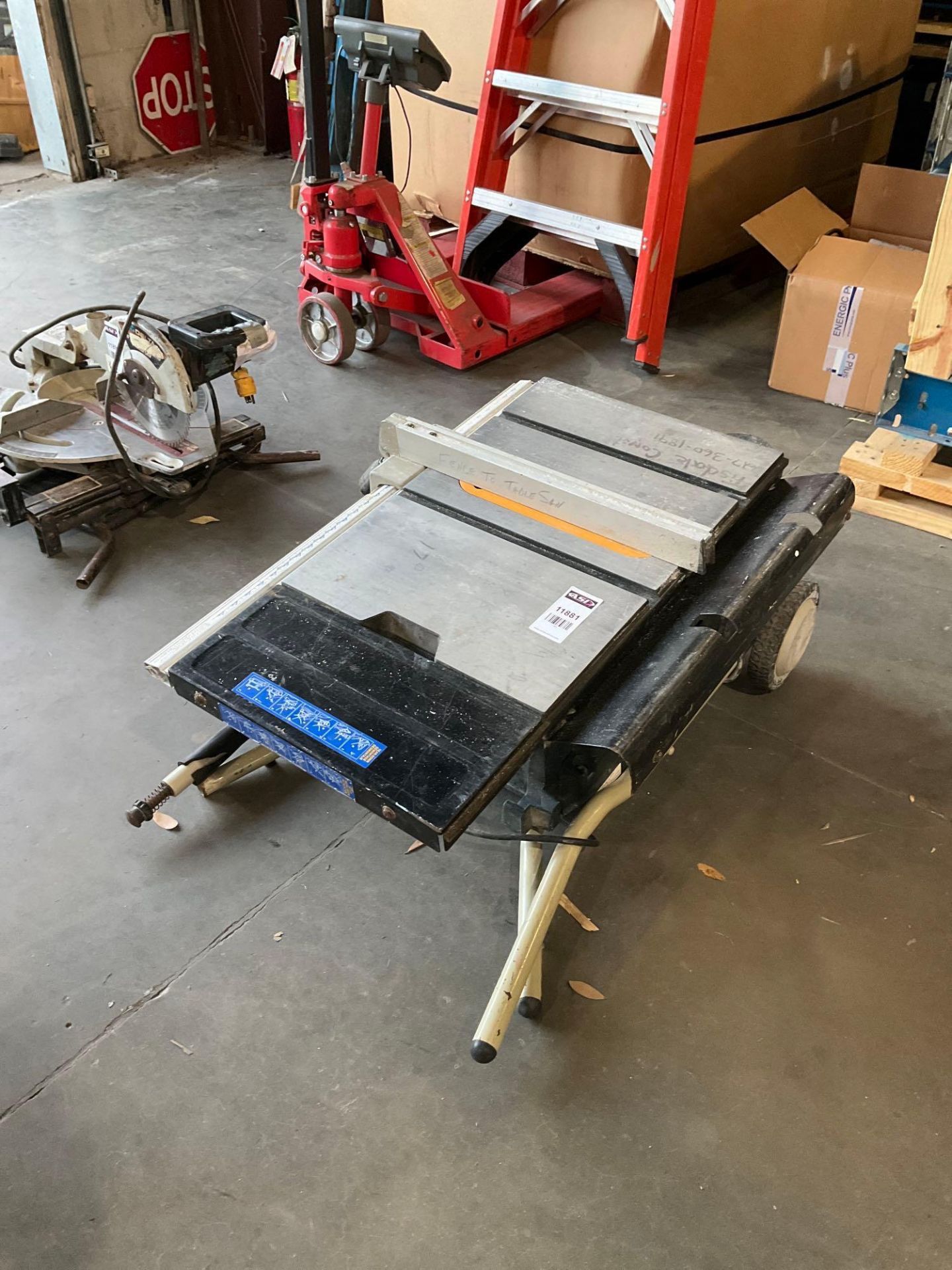 RYOBI PORTABLE 10" TABLE SAW, RUNS AND OPERATES