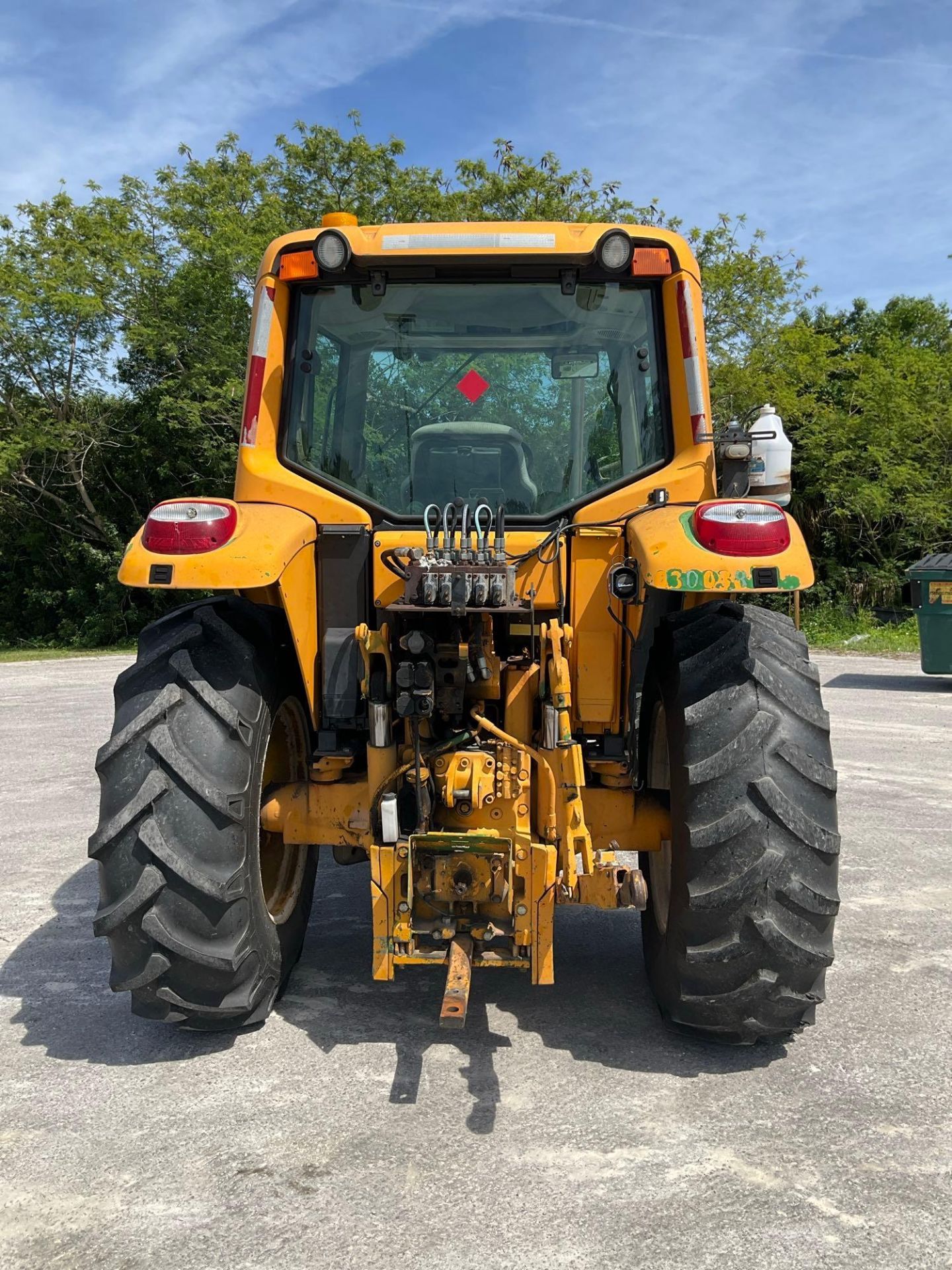 JOHN DEERE 6320 TRACTOR, DIESEL, ENCLOSED CAB, 4WD , COLD AC, RUNS & OPERATES - Image 4 of 17