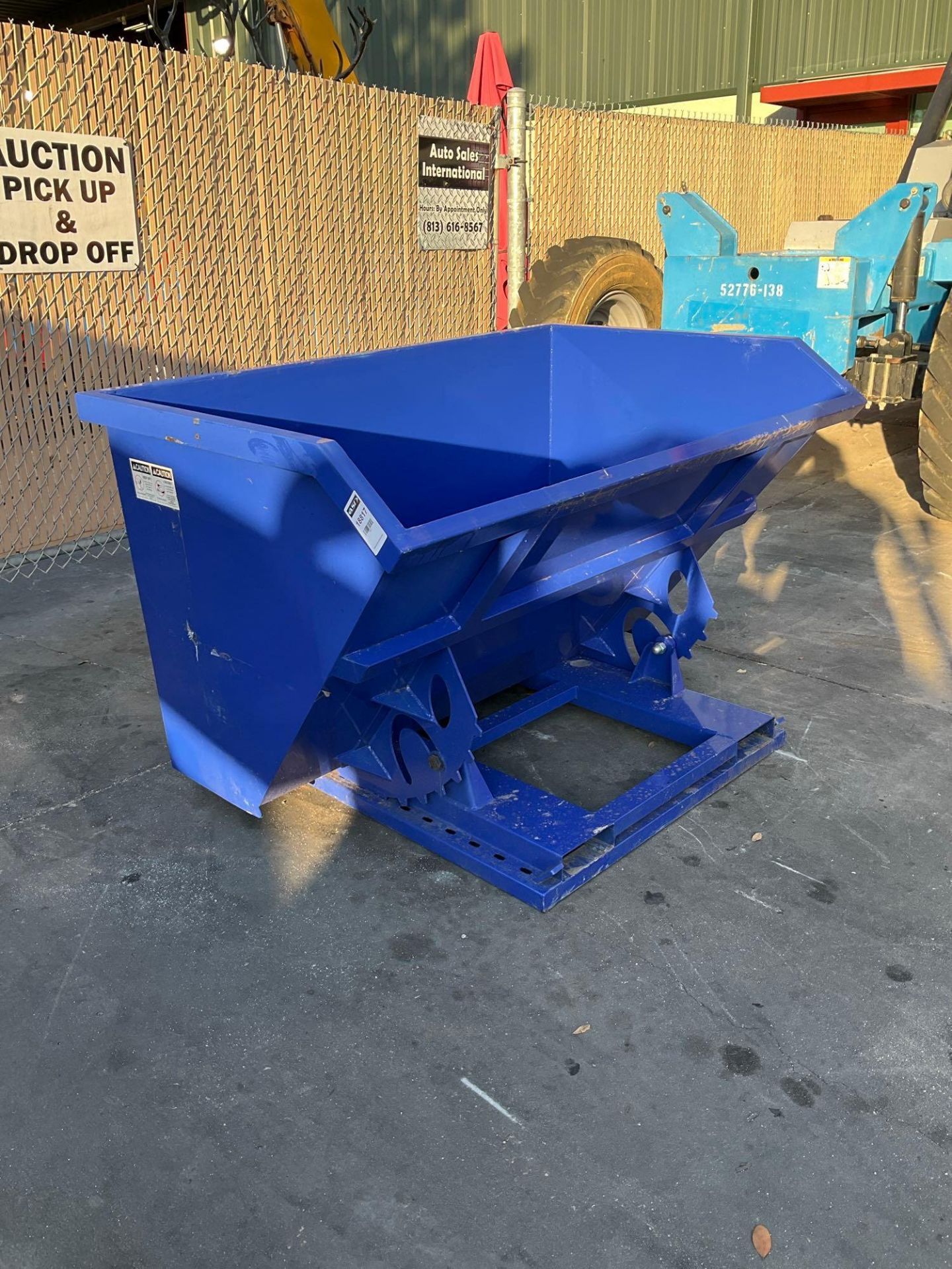 UNUSED 1.5 YARD SELF DUMPING HOPPER WITH FORK POCKETS