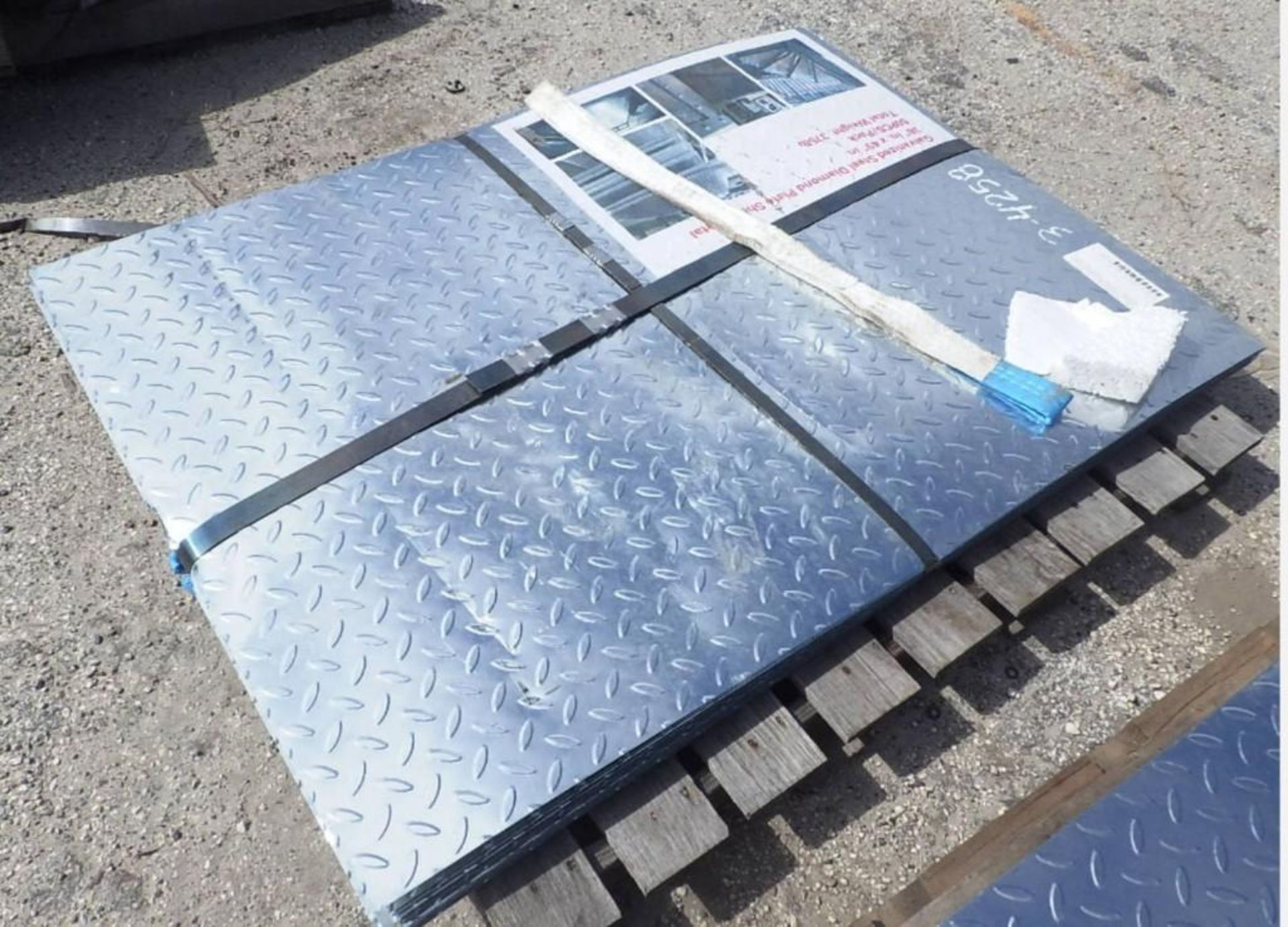 UNUSED GALVANIZED STEEL DIAMOND PLATE SHEET METAL, APPROX 38IN X 49IN, APPROX 50PIECES TOTAL