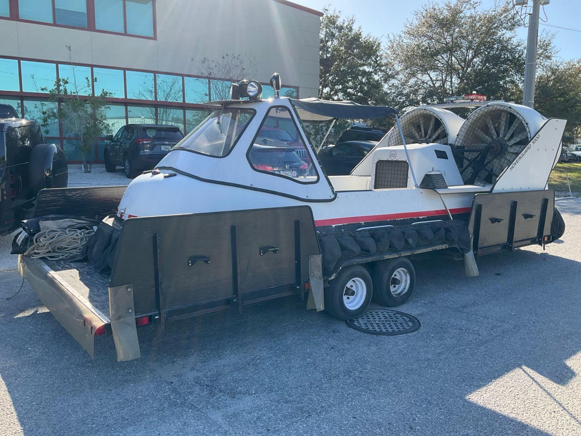 HOVERGUARD HOVERCRAFT W/TRAILER, HOVERTOUR 1000 MODEL 7900200, NEW BATTERY , 37 HRS SHOWING - Image 2 of 39