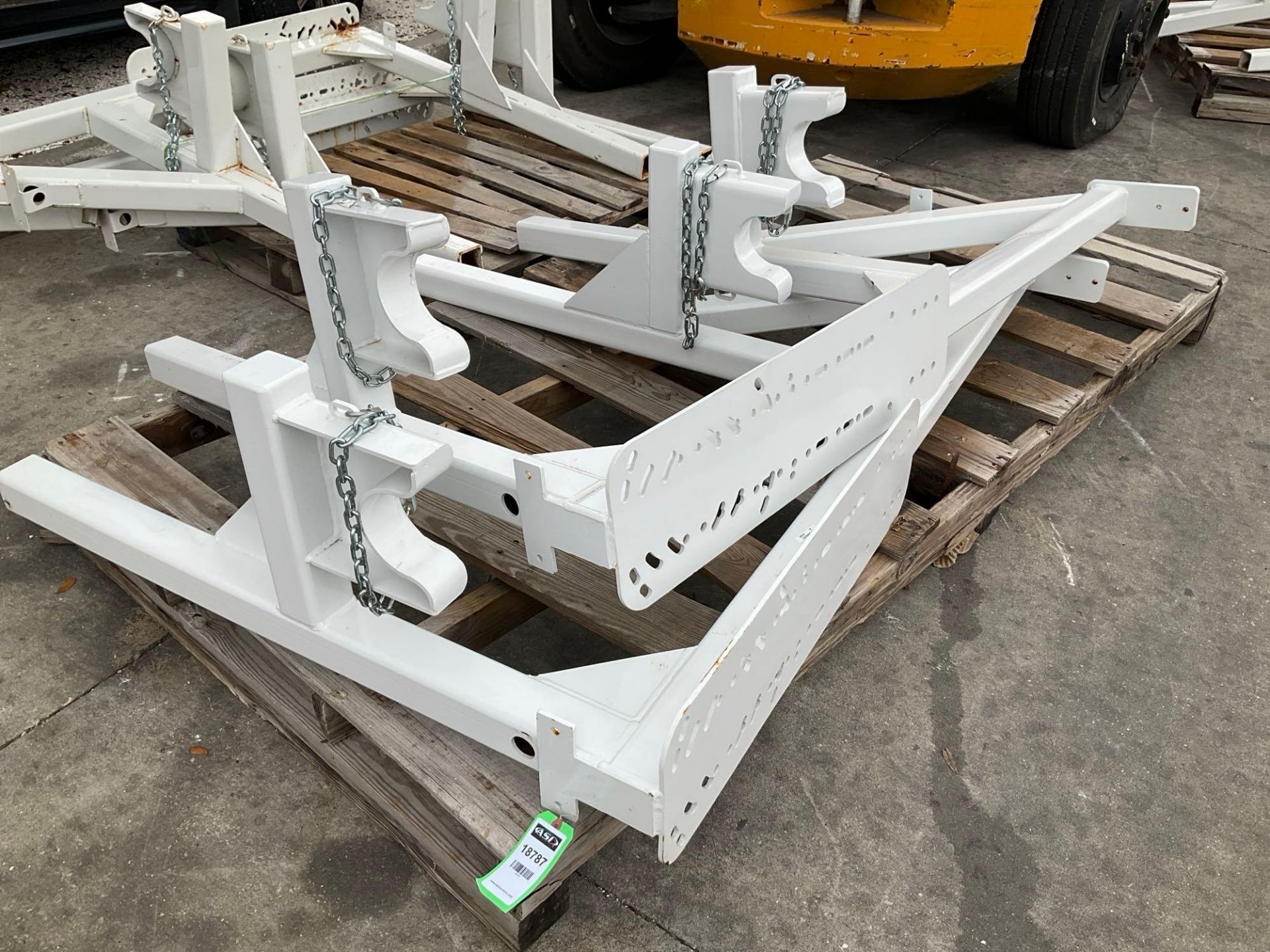 ( 2 ) HEAVY DUTY EQUIPMENT POLE RACKS FOR TRUCKS, APPROX 70" EACH - Image 6 of 6