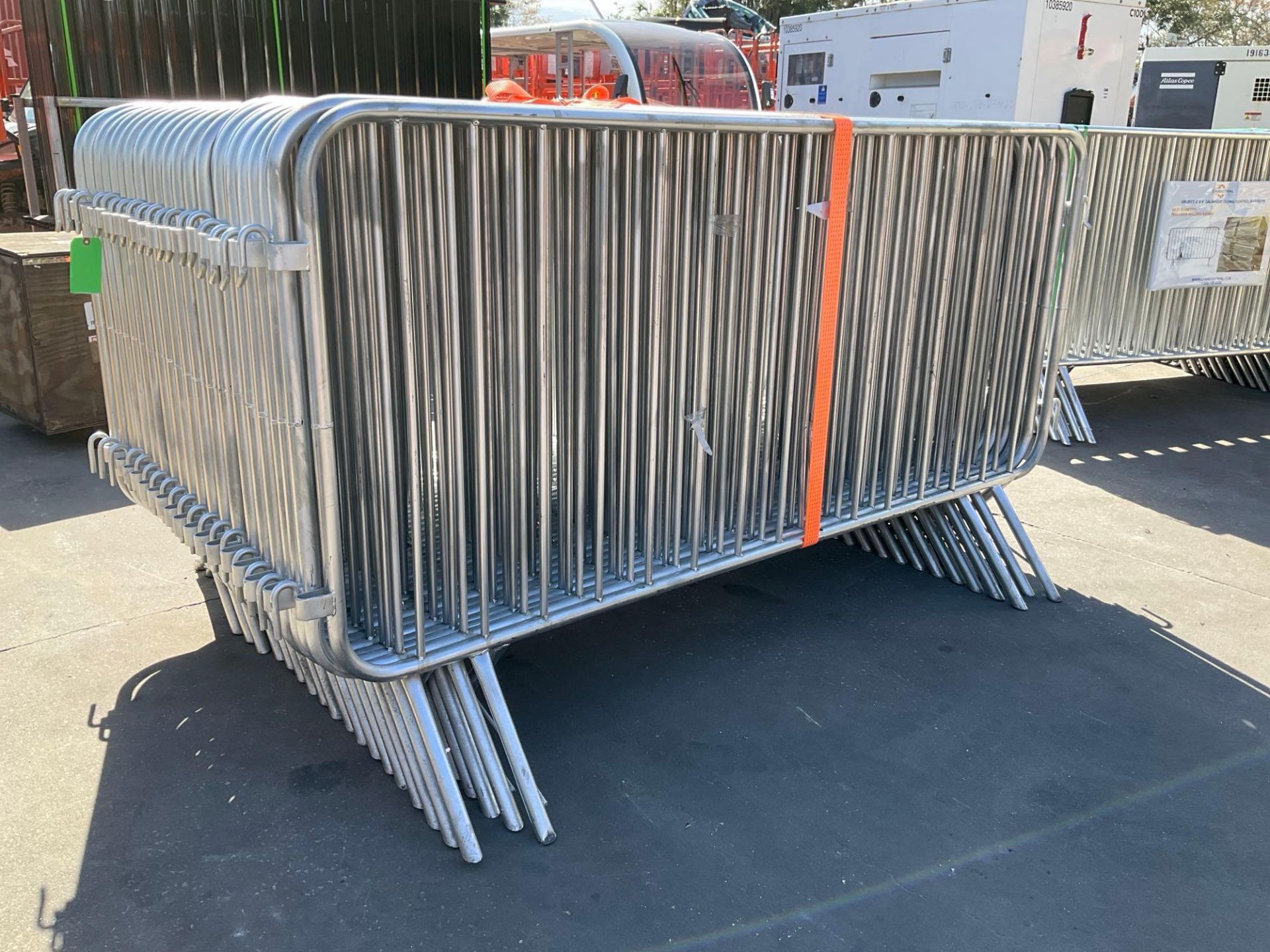 UNUSED 36PCS GALVANIZED CONSTRUCTION SITE / CROWD CONTROL FENCE/BARRICADES, APPROX 4FT x 8FT - Image 6 of 6