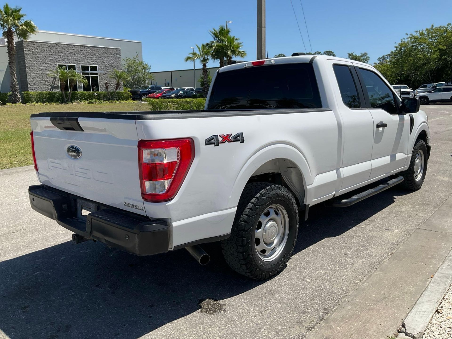 2022 FORD F-150 XL PICKUP TRUCK, GAS POWER AUTOMATIC,APPROX GVWR7050, 4X4, POWER LOCKS & WINDOWS , - Image 3 of 30