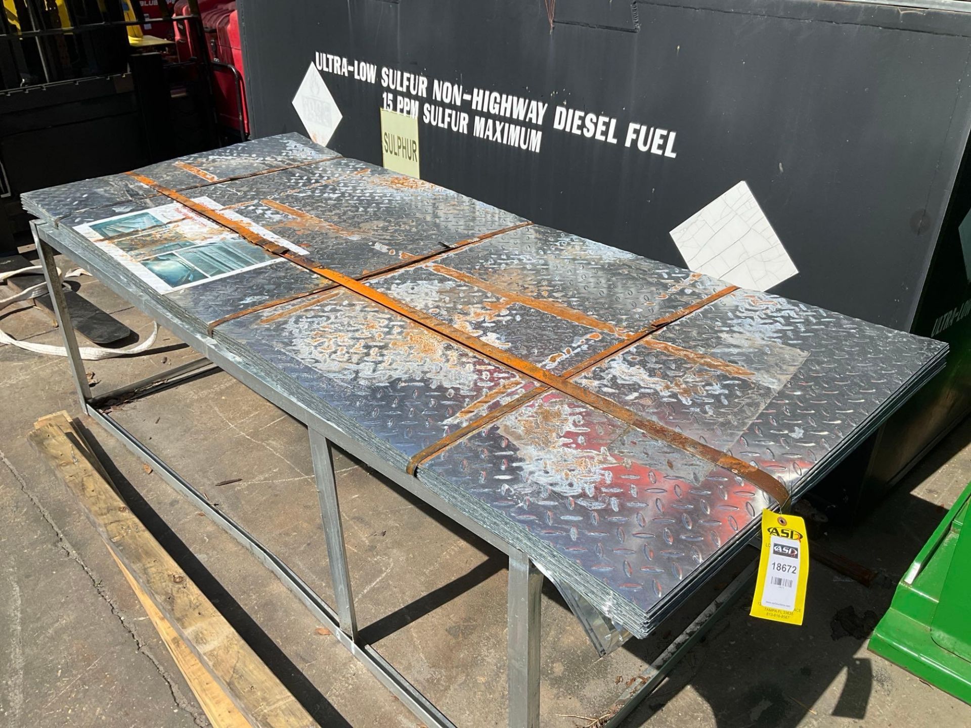 UNUSED GALVANIZED STEEL DIAMOND PLATE SHEET METAL , APPROX 39.4" X 94.5", APPROX 50PCS PACK - Image 2 of 4