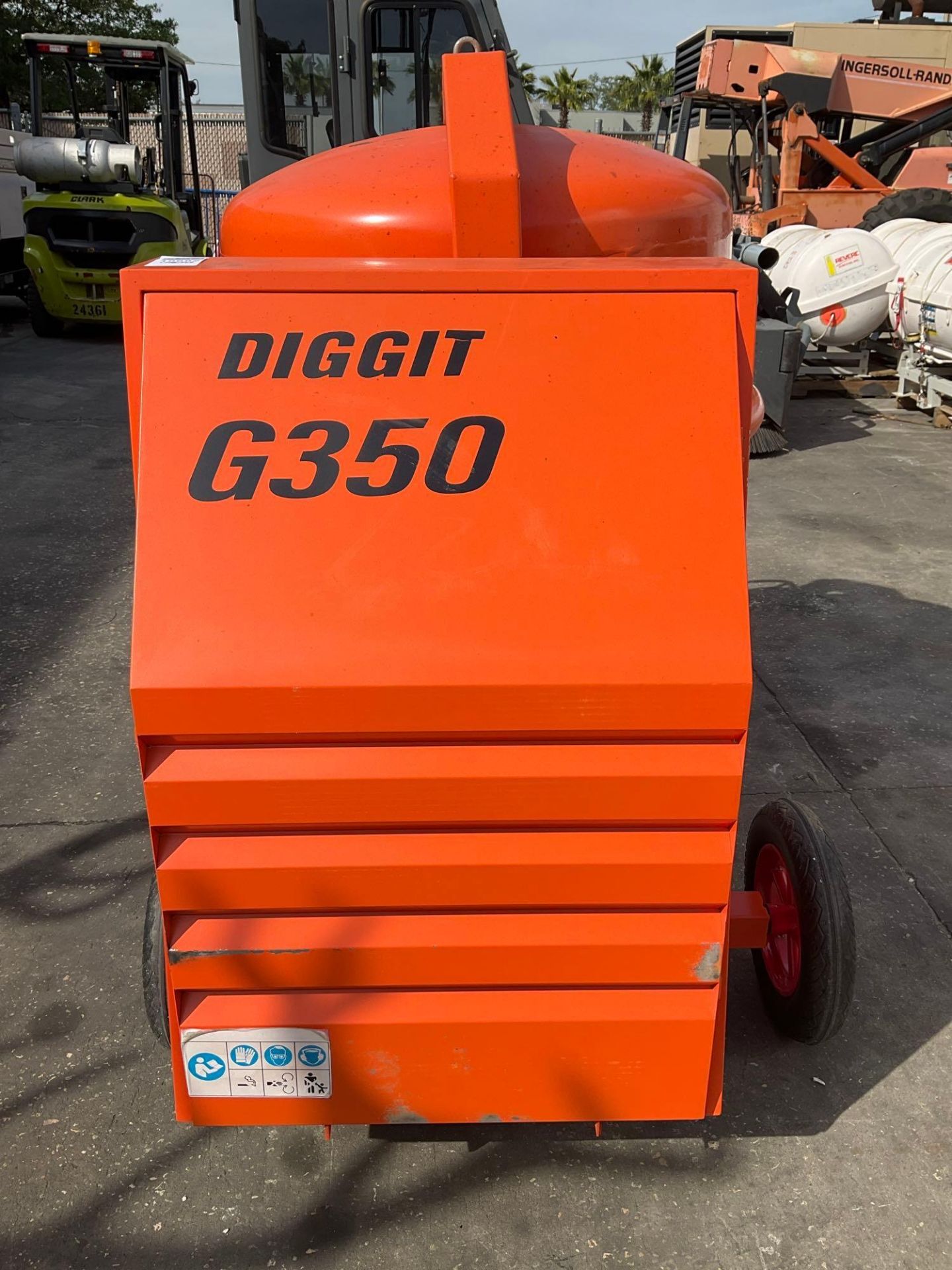 UNUSED 2023 DIGGIT INDUSTRIAL CONCRETE MIXER MODEL G350, GAS POWERED - Image 4 of 10