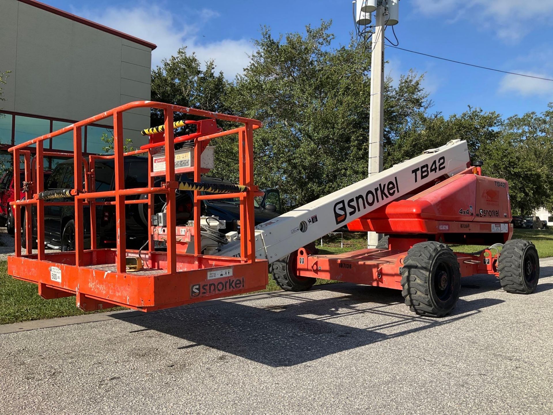 2017 SNORKEL BOOM LIFT MODEL TB42DZ, DIESEL, 4x4, ON BOARD GENERATOR, APPROX MAX PLATFORM HEIGHT - Image 2 of 15